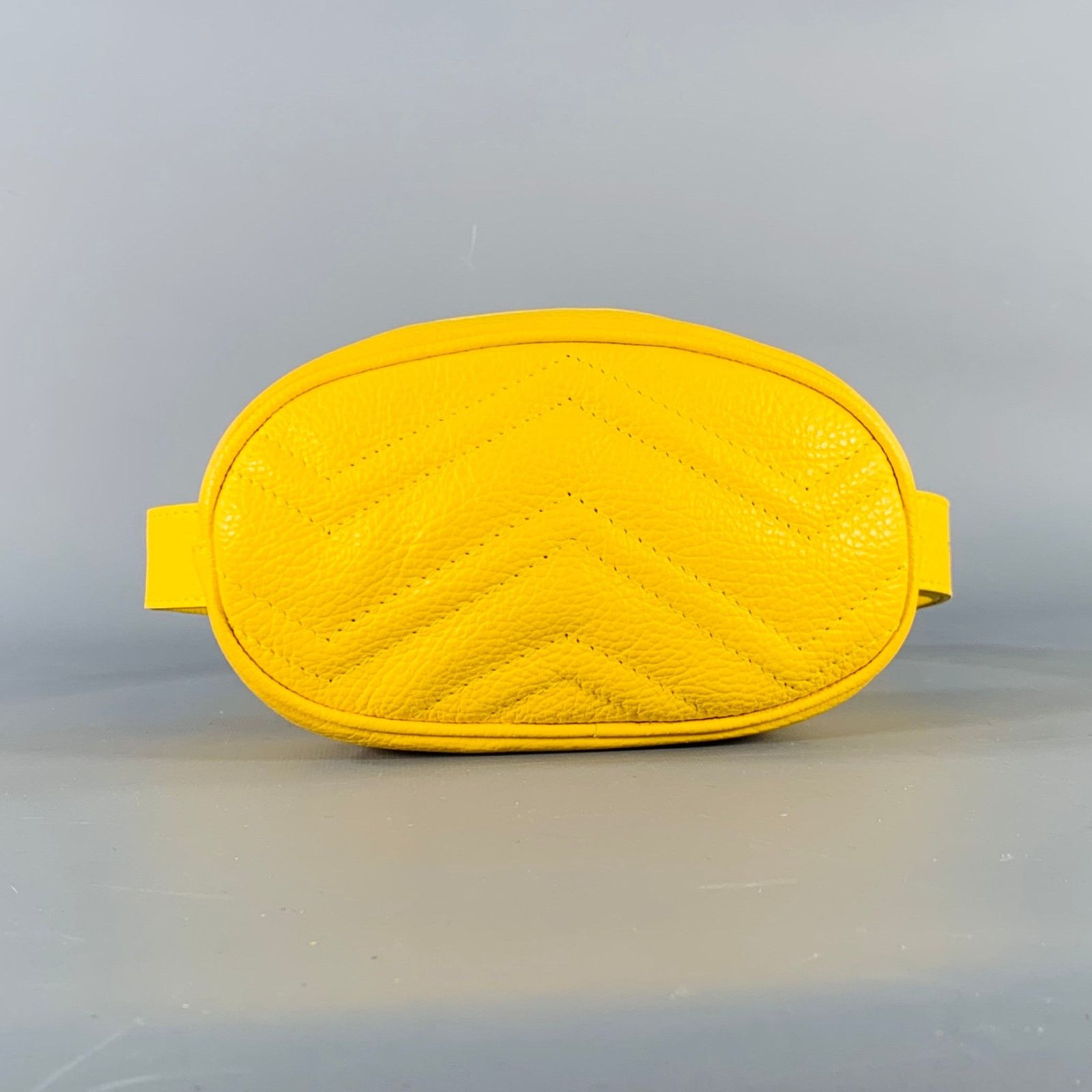 Vintage VINTAGE Yellow Mustard Chevron Pebble Grain Leather Belt Bag Size ONE SIZE - 1 Thumbnail