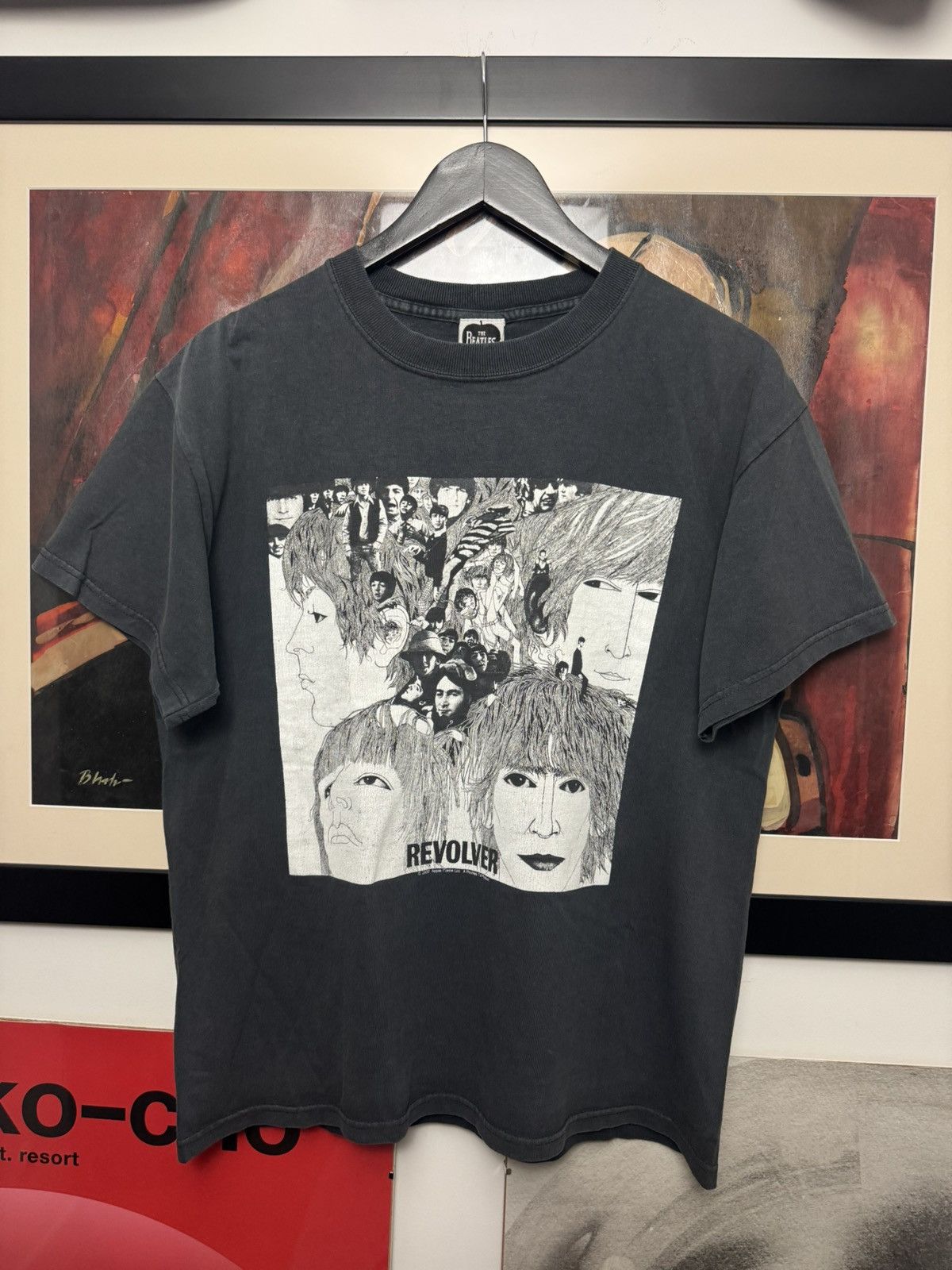 Band Tees Vintage Y2K 2002 The Beatles Revolver Rock Band Print Tee Size US M / EU 48-50 / 2 - 1 Thumbnail