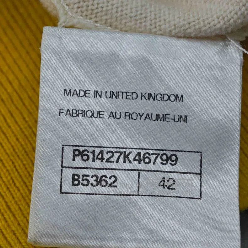 Chanel Chanel Beige yellow edge classic large logo cashmere cardi Size M / US 6-8 / IT 42-44 - 6 Thumbnail
