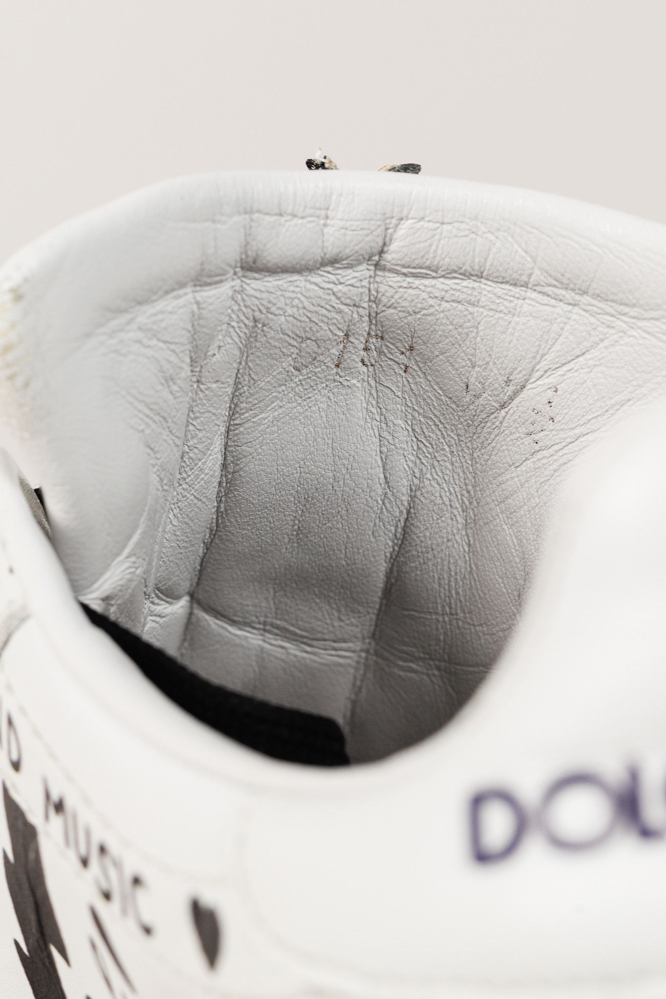 Dolce & Gabbana Dolce & Gabbana White Leather Musical Note Patch Sneakers Size US 7 / IT 37 - 13 Thumbnail