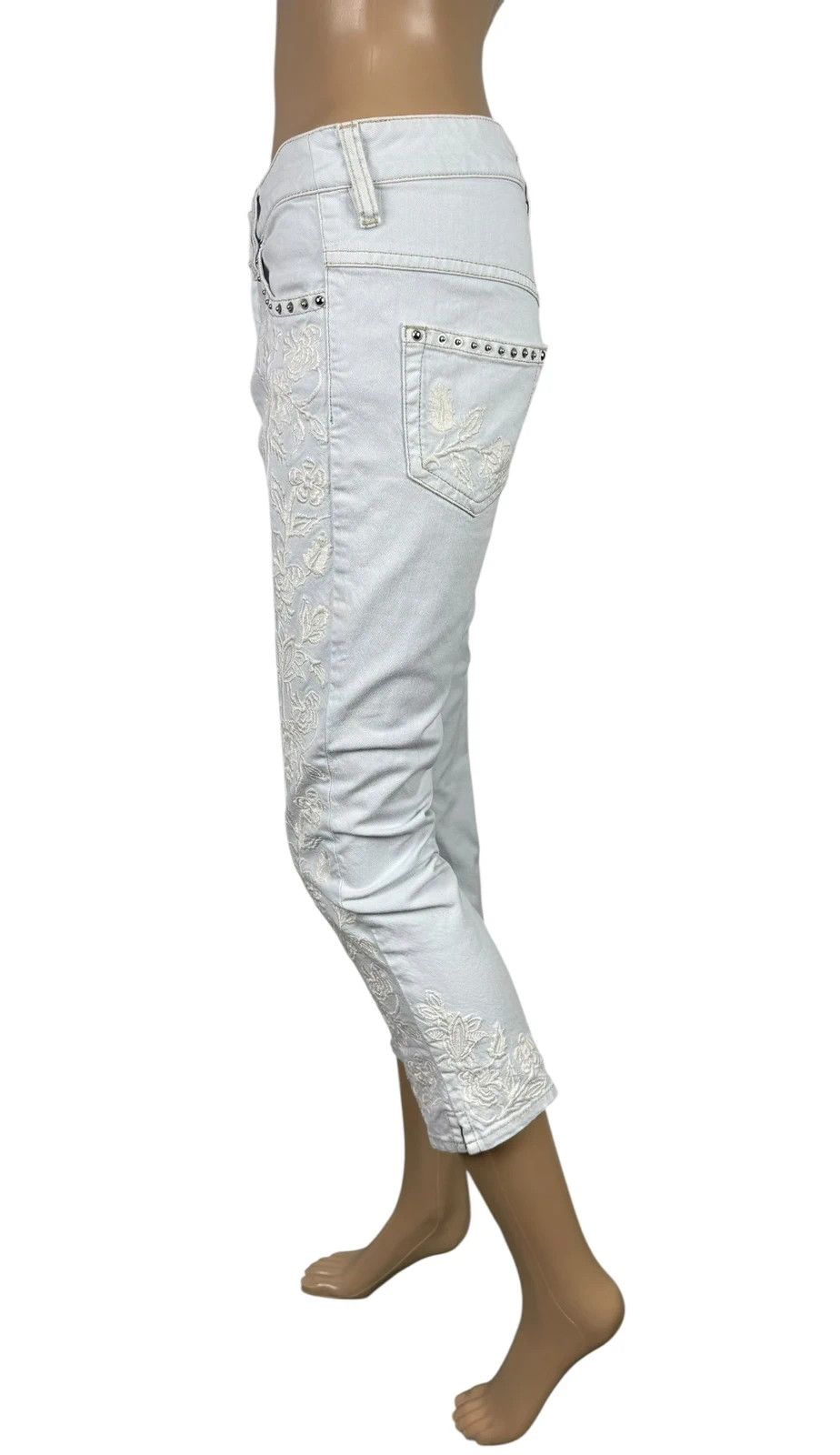 Isabel Marant Isabel Marant Crop Embroidery Jeans size 36 Size 26" / US 2 / IT 38 - 6 Thumbnail