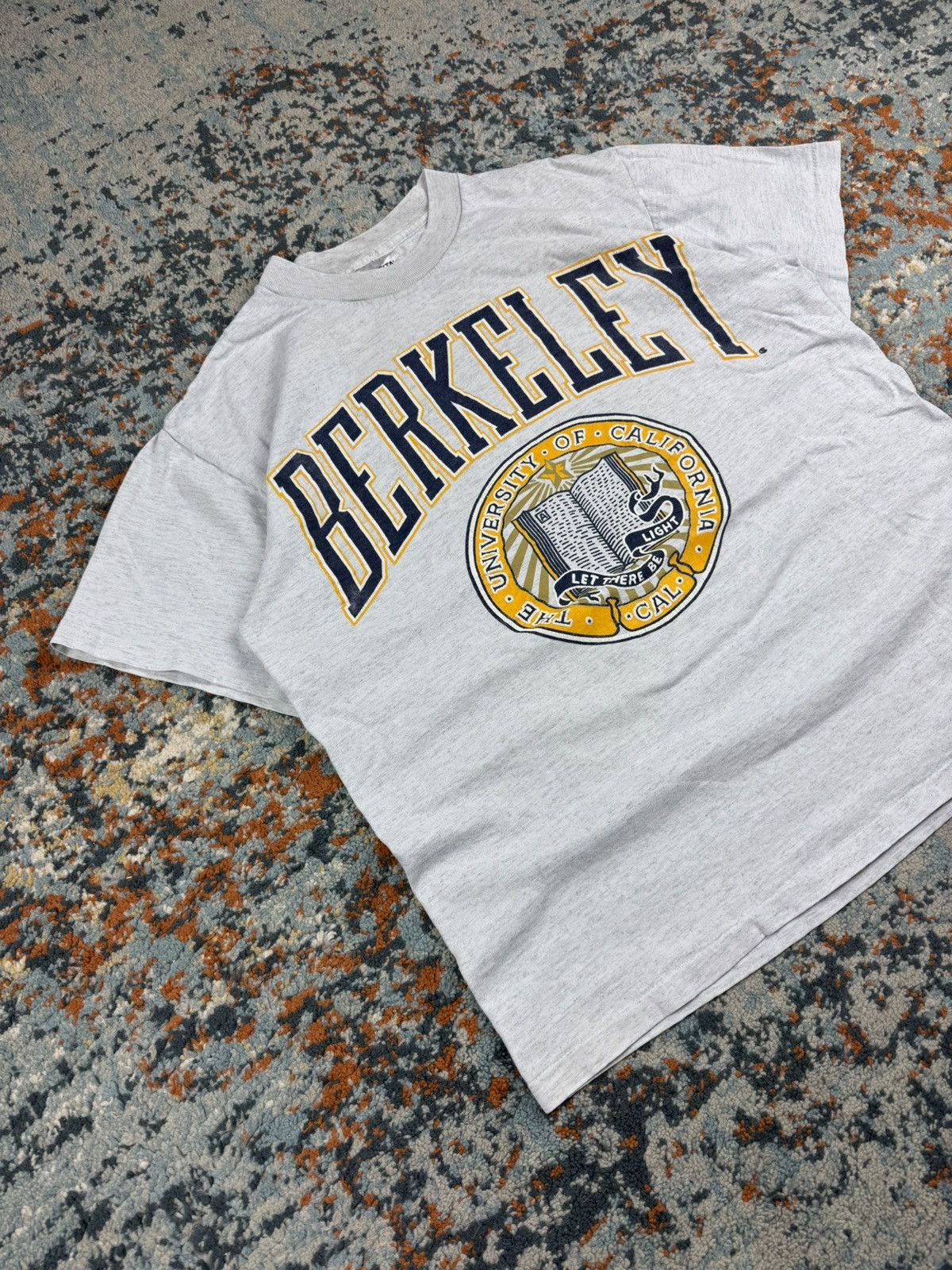 Vintage Vintage 80s Berkeley university of california boxy tee Size US S / EU 44-46 / 1 - 2 Thumbnail