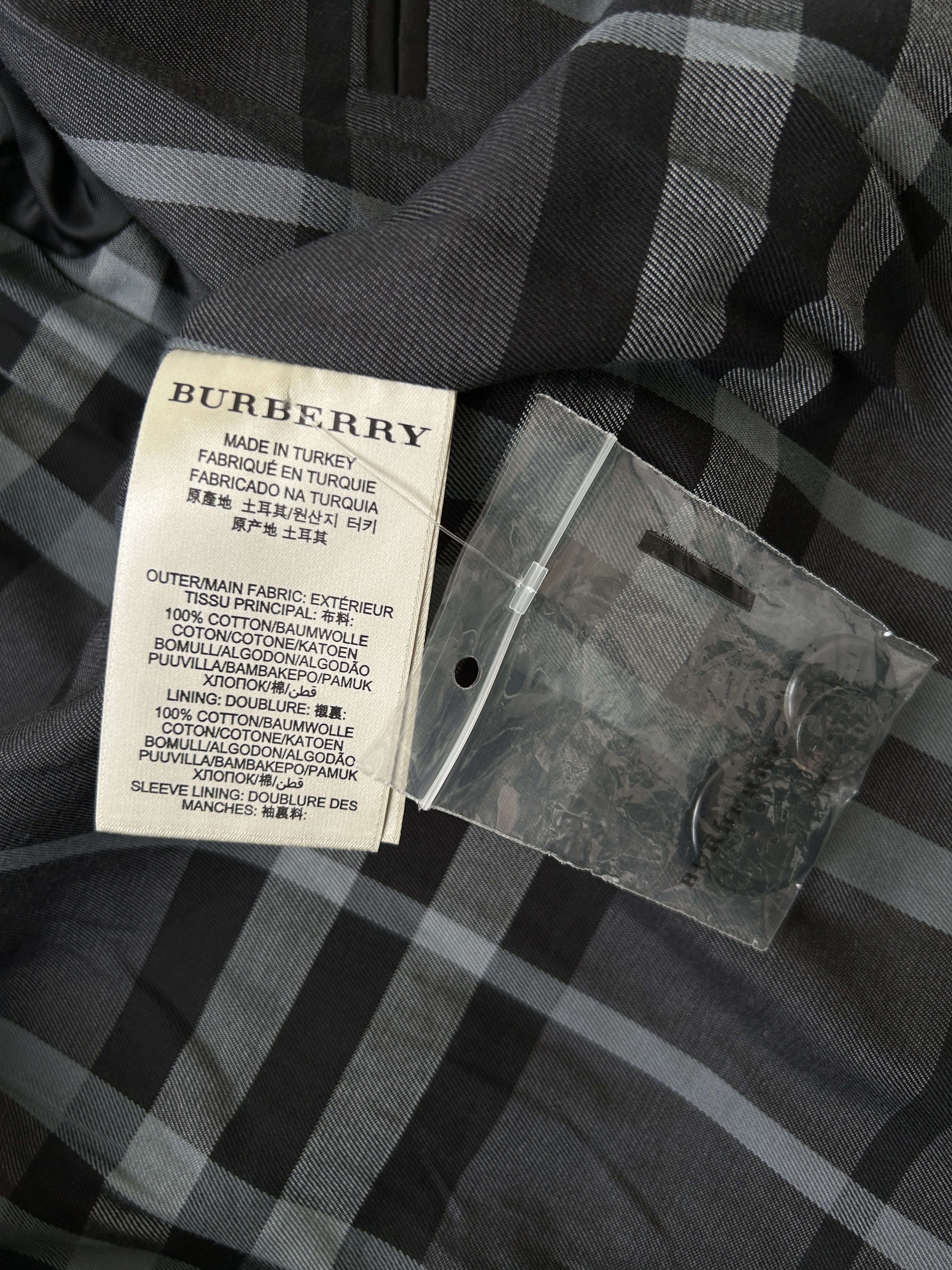 Burberry Burberry black trench coat Size US M / EU 48-50 / 2 - 14 Thumbnail