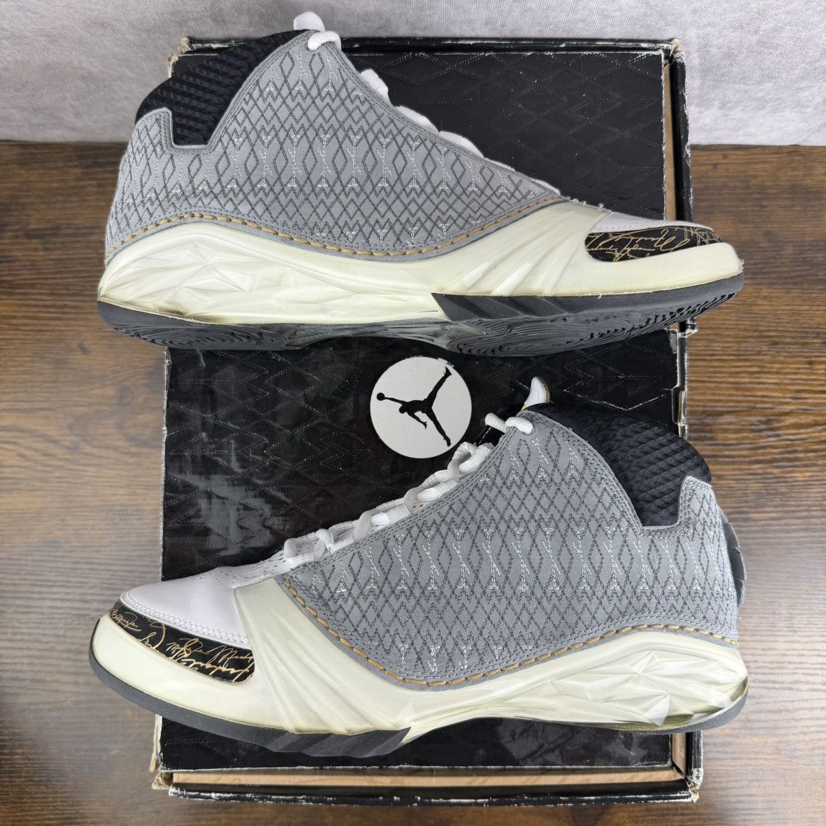 Jordan Brand Air Jordan 23 OG White Stealth Size 11 318376-102 Men’s Rare Size US 11 / EU 44 - 3 Thumbnail