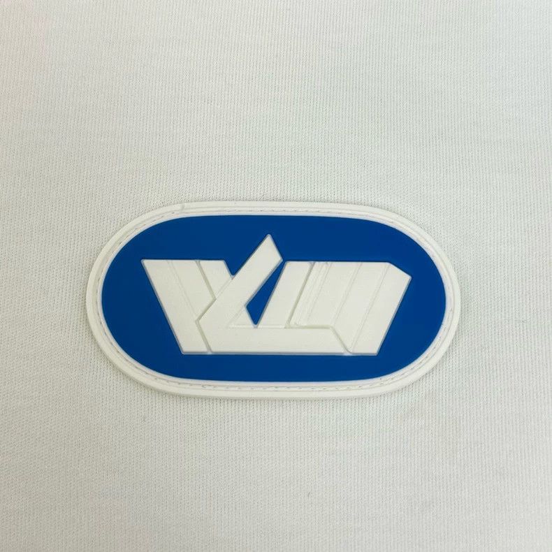 Louis Vuitton Louis Vuitton White 3D logo short-sleeved T-shirt 2505-Next Size US L / EU 52-54 / 3 - 7 Thumbnail