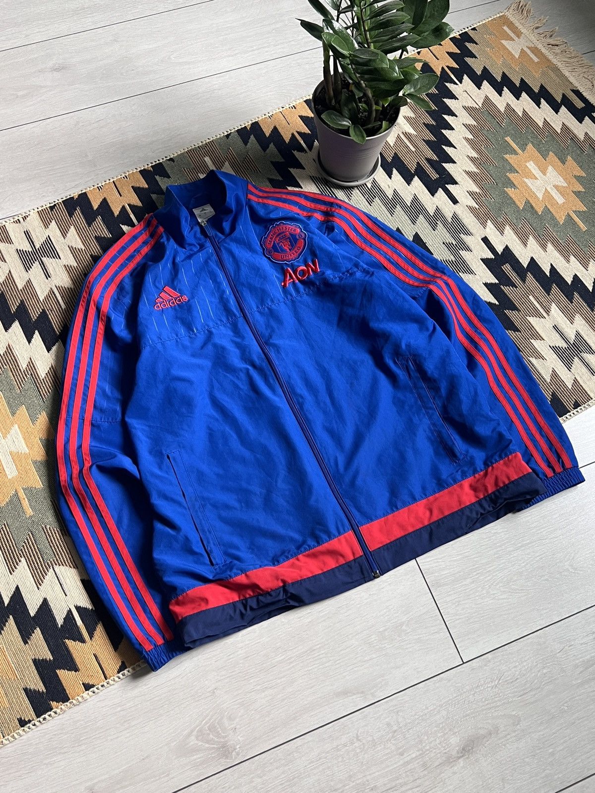 Vintage Vintage Adidas 2015 Manchester United Jacket Size US L / EU 52-54 / 3 - 2 Thumbnail