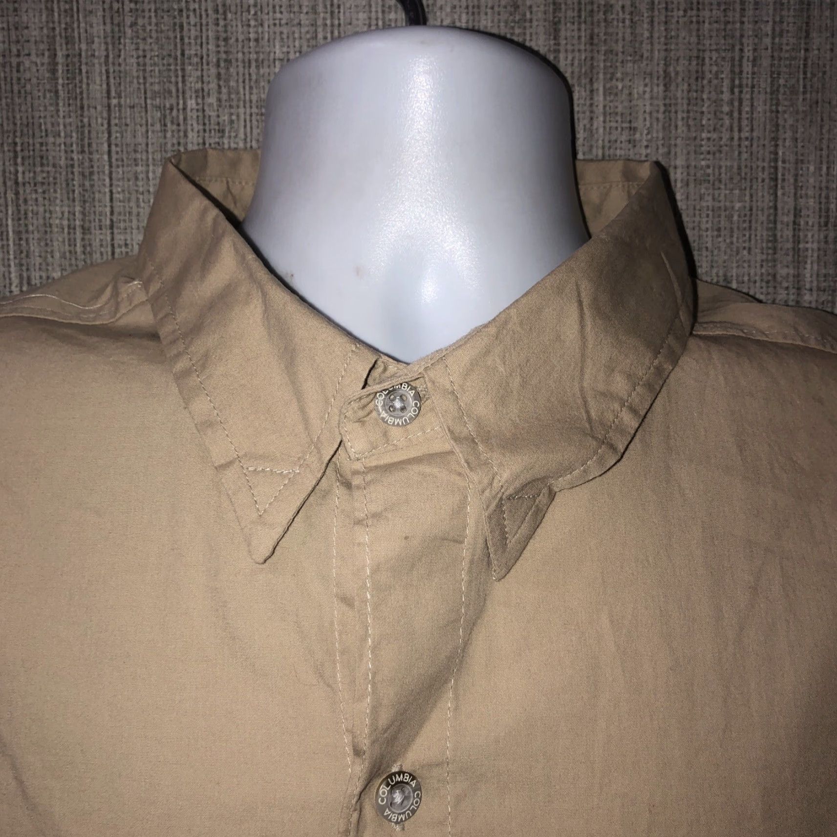 Vintage Columbia Shirt Mens XL Beige Short Sleeve Button-Up Vented Fishing Size US XL / EU 56 / 4 - 2 Thumbnail