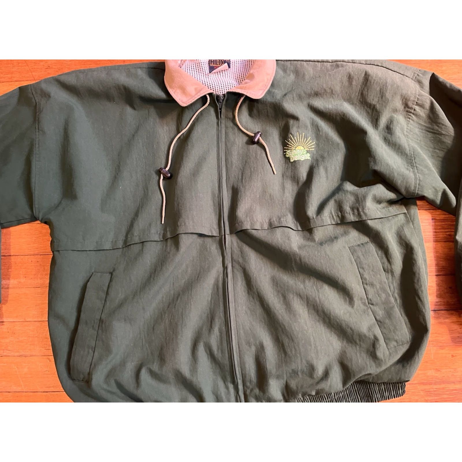 Vintage VINTAGE Hilton Active Apparel Jacket Mens XL Green 90s Windbreaker Full Zip Lined Pockets Logo Embroidered Weathered Casual Workwear Size US XL / EU 56 / 4 - 3 Thumbnail