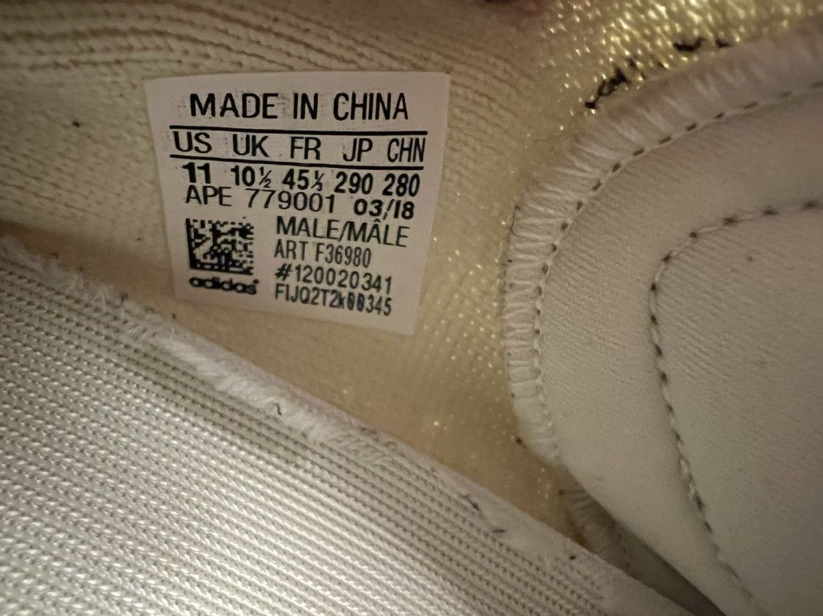 Yeezy Yeezy Boosts Size US 11 / EU 44 - 7 Thumbnail