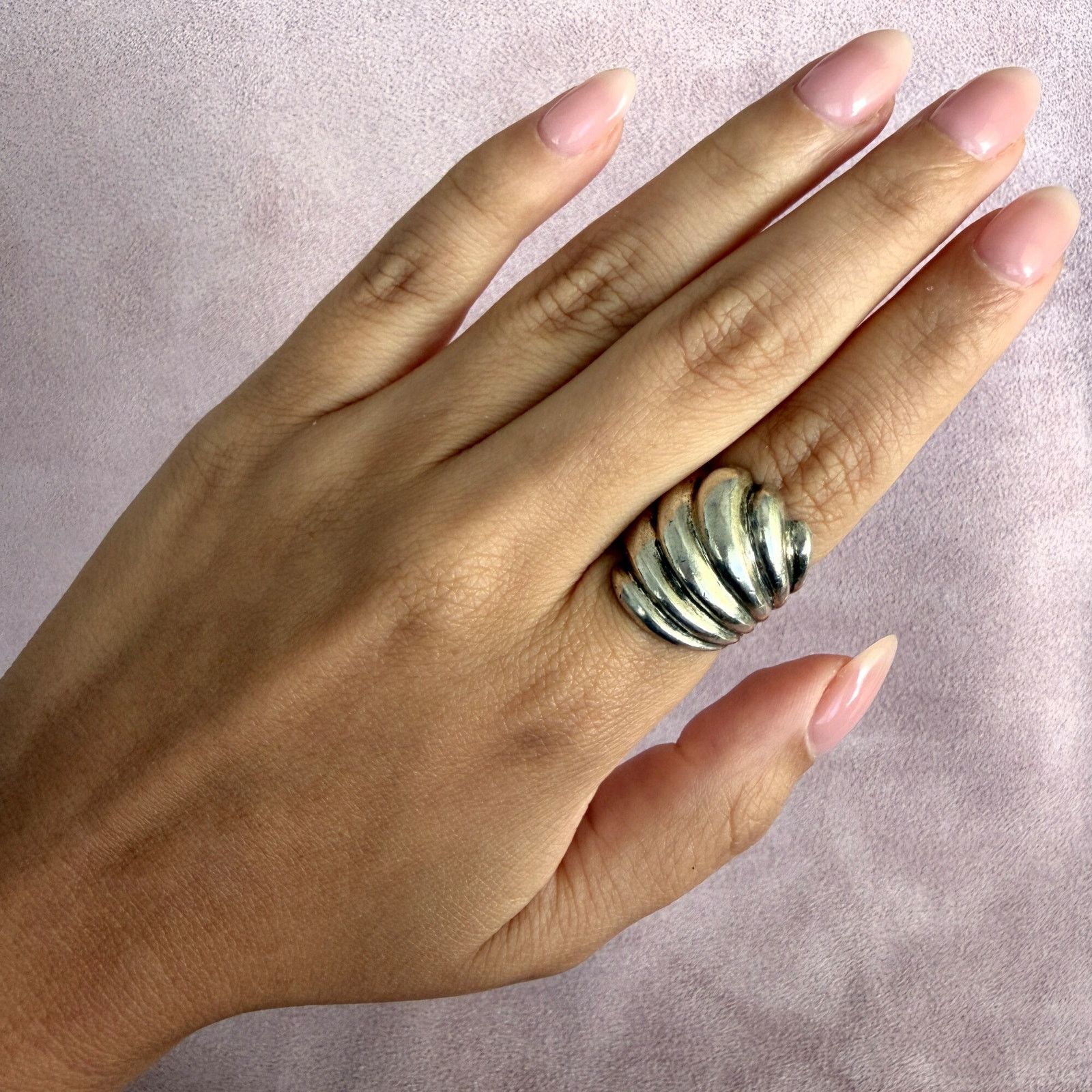 Sterling Silver sterling silver vintage scalloped cigar band ring size 6.75 Size ONE SIZE - 2 Thumbnail