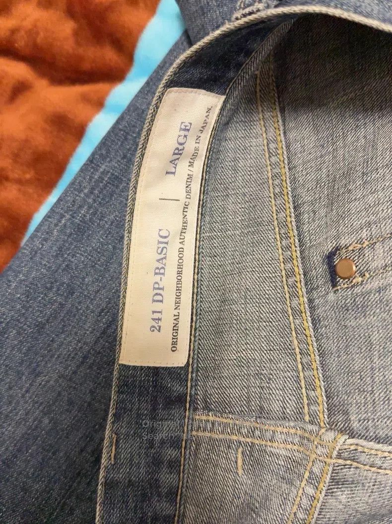 Neighborhood Neighborhood size L Jeans Size US 27 - 4 Thumbnail