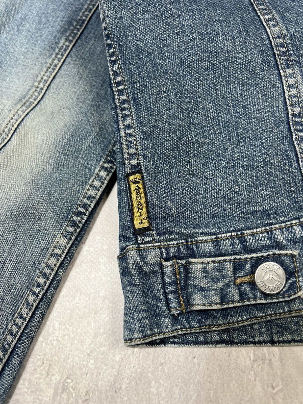 Armani Vintage Armani Jeans Indigo Denim Jacket Size XL / US 12-14 / IT 48-50 - 10 Thumbnail
