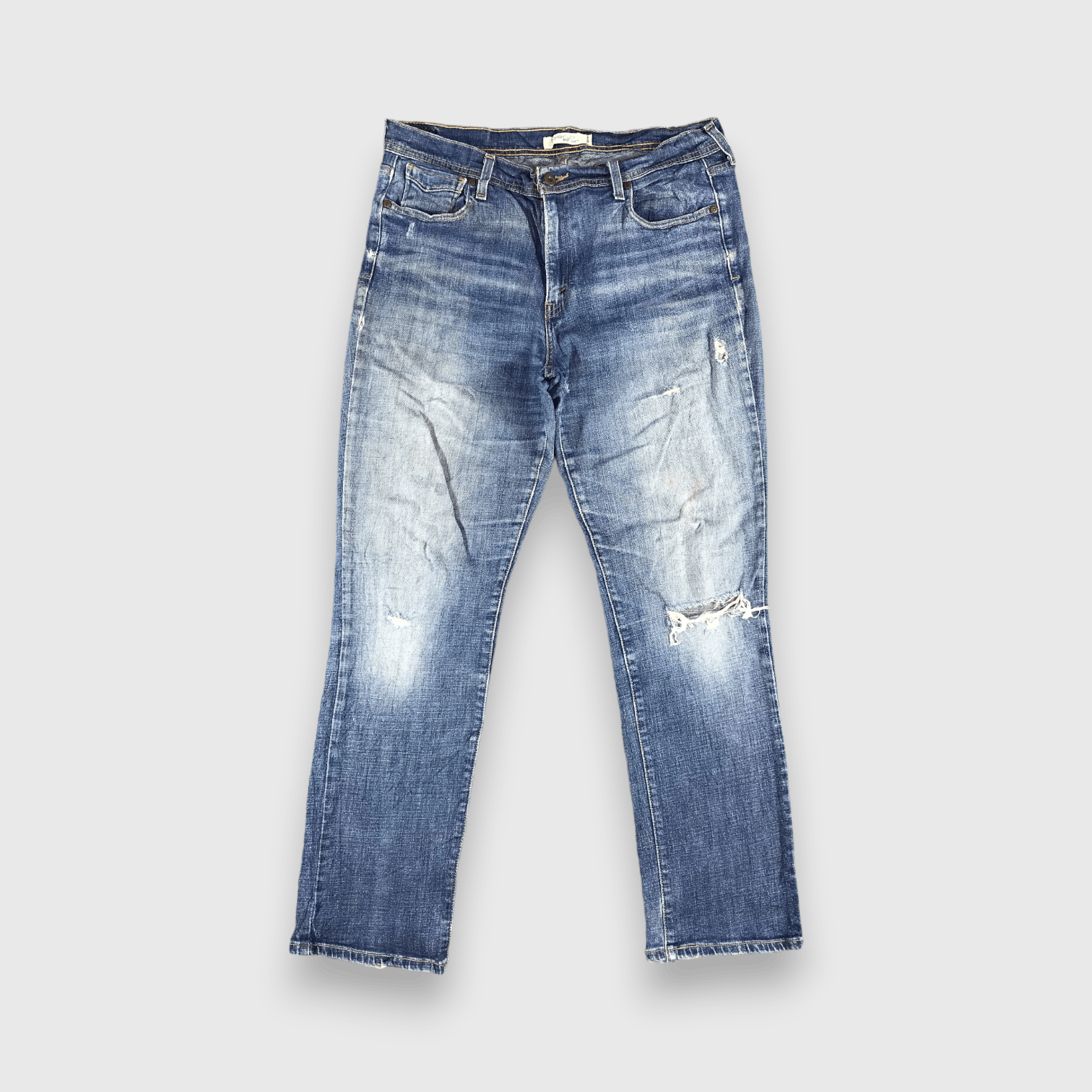 Levi's Vintage Blue Wash Levis Jeans-J2301 Size US 36 / EU 52 - 1 Thumbnail