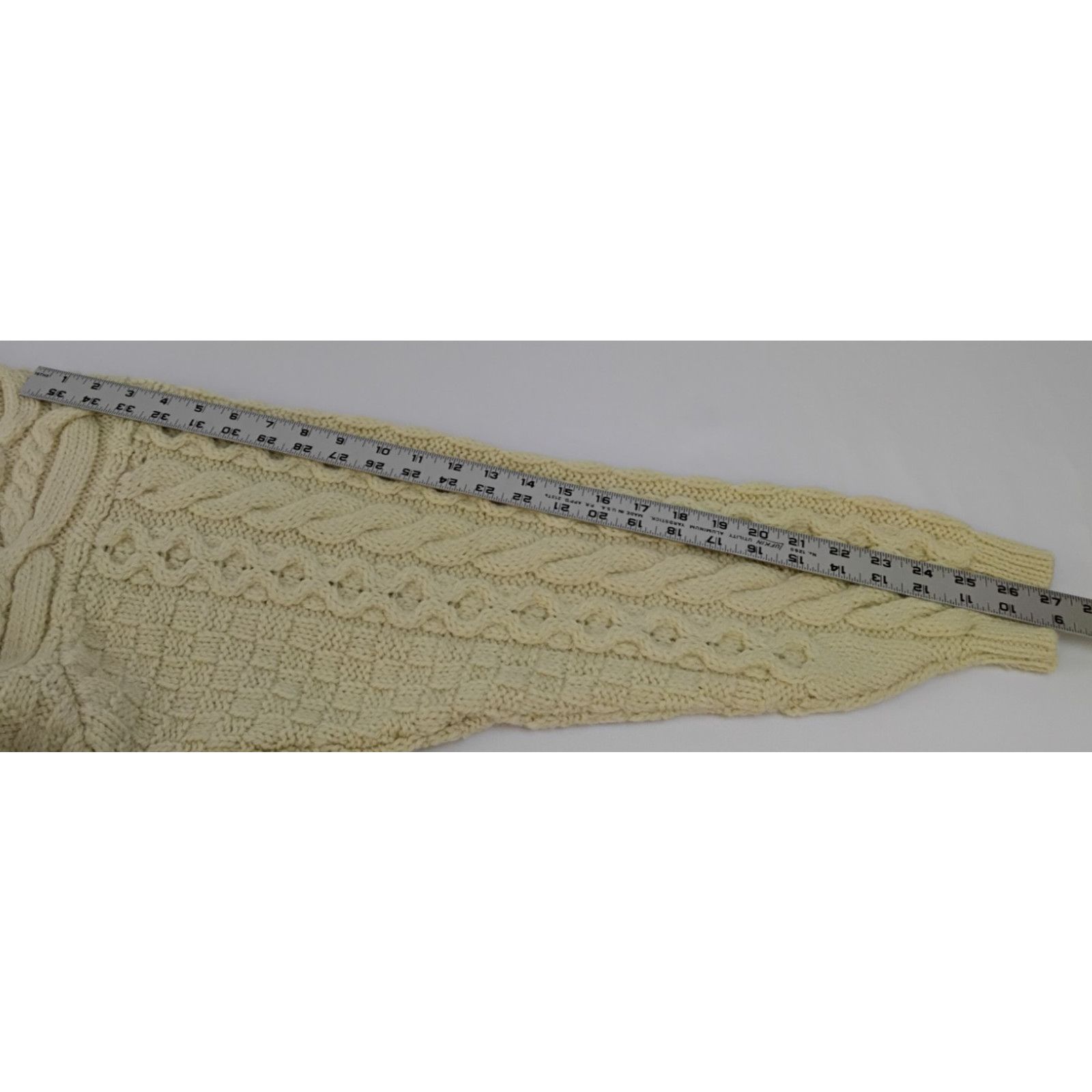 L.L. Bean L.L. Bean Fisherman Aran Sweater Men's L Wool Cableknit Size US L / EU 52-54 / 3 - 12 Thumbnail