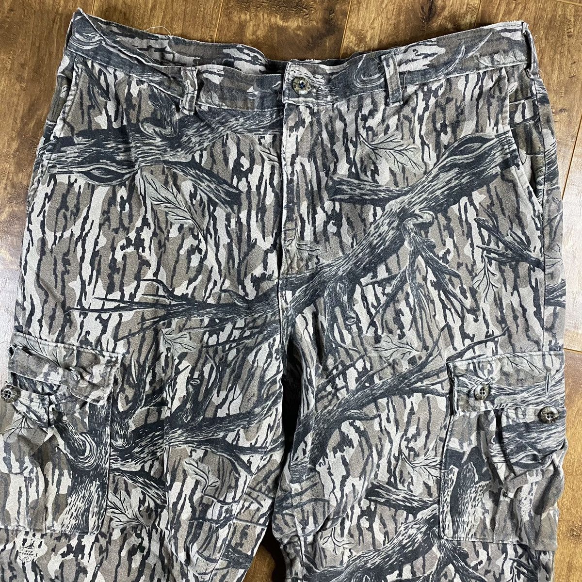 Vintage 1990s Woodland Hunting Camo Cargo Pants Size US 40 / EU 56 - 2 Thumbnail