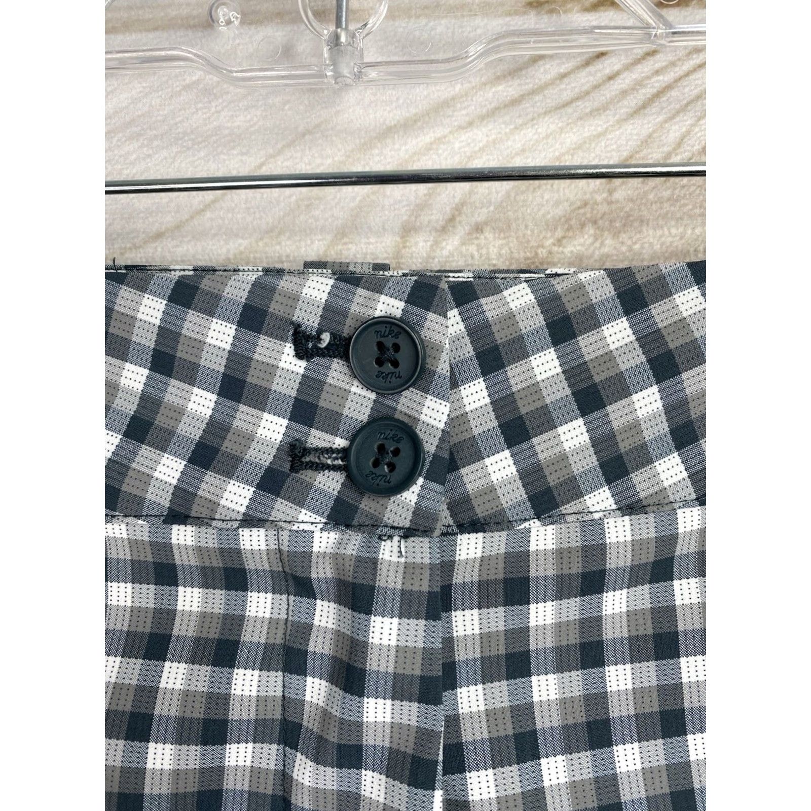 Nike Nike Golf Shorts Womens 8 Green Gray Plaid Dri-Fit Nylon Blend Stretch Bermuda Activewear Athletic Outfit Womens 8 Nike Golf Shorts Size 30" / US 8 / IT 44 - 5 Thumbnail