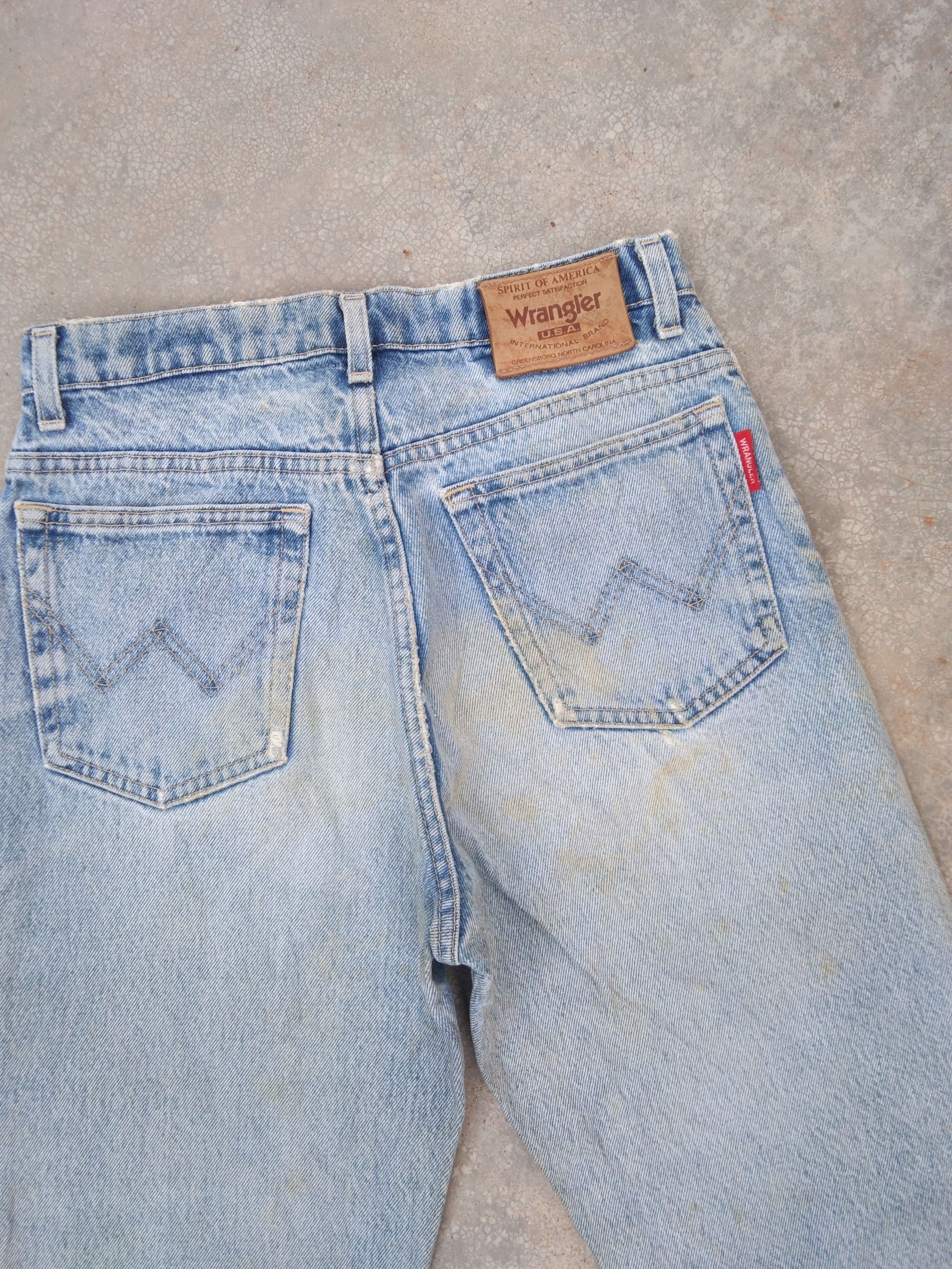 Japanese Brand Vintage Wrangler USA Distressed Jeans 27x30 Size US 27 - 3 Thumbnail
