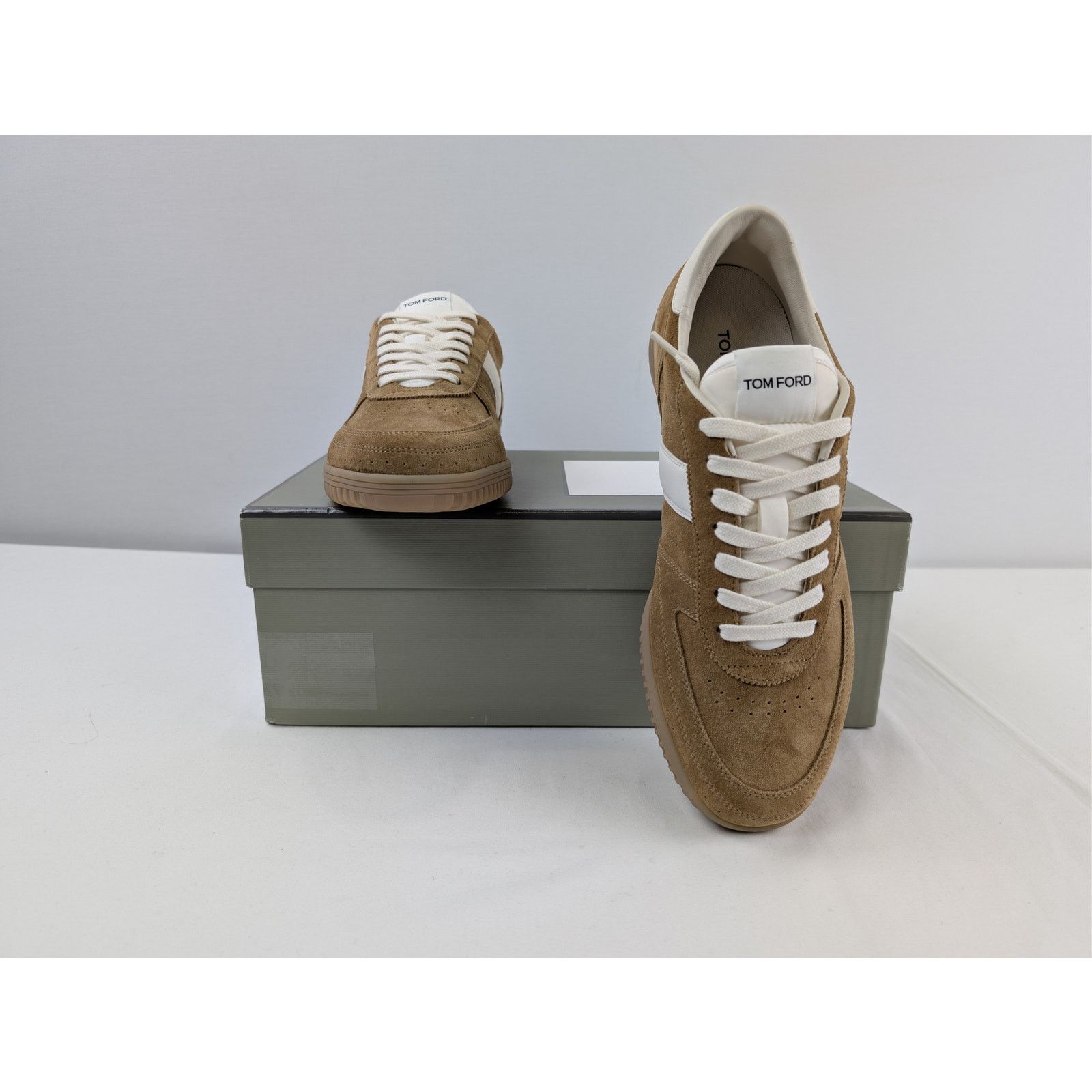 Tom Ford o1rshd1 Q:2 / Terence low-top sneakers in tan suede/white Size US 13 / EU 46 - 18 Thumbnail