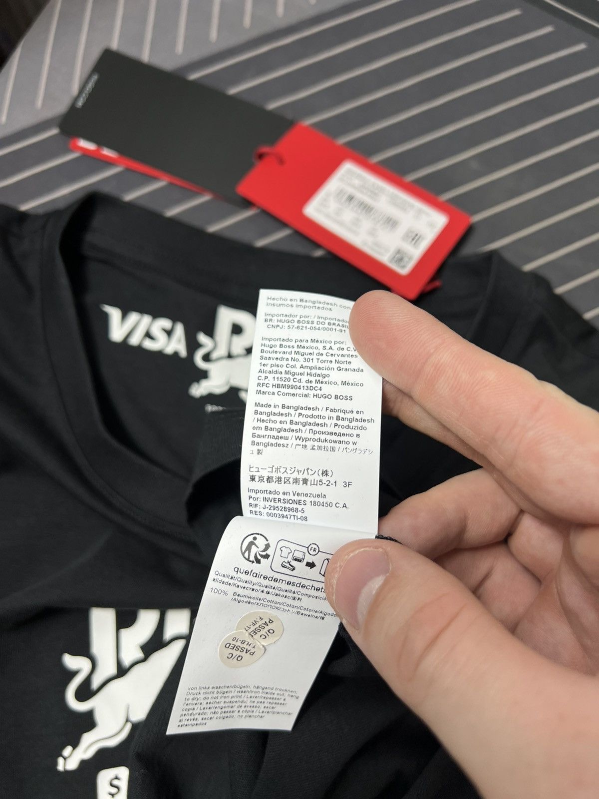 Hugo HUGO Red Bull Racing F1 T-Shirt Visa Cash App Black Y2K Size US XXL / EU 58 / 5 - 12 Thumbnail