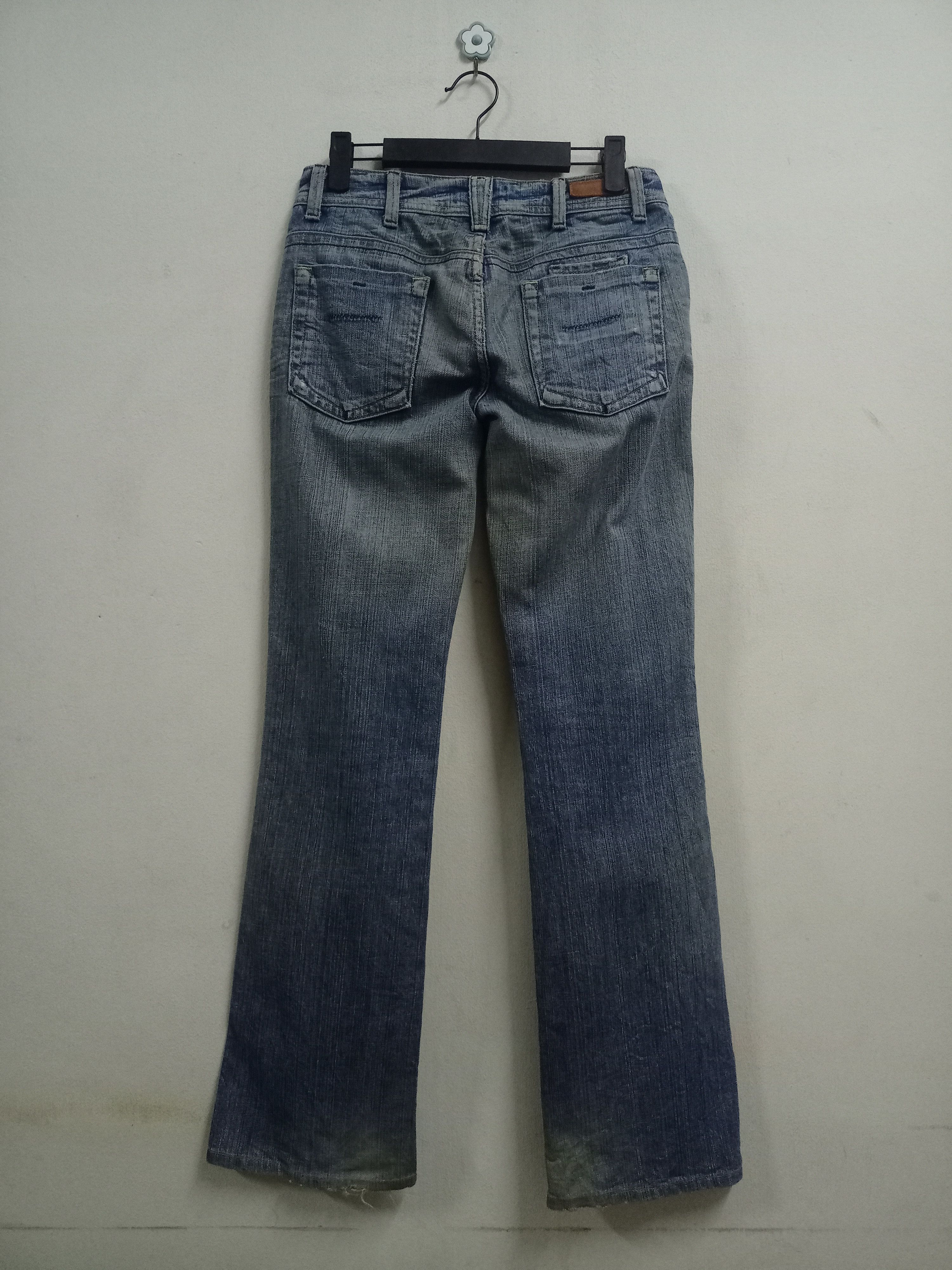 Japanese Brand Vintage Japanese Brand Distressed Style Flare Jeans Size 28" / US 6 / IT 42 - 2 Thumbnail