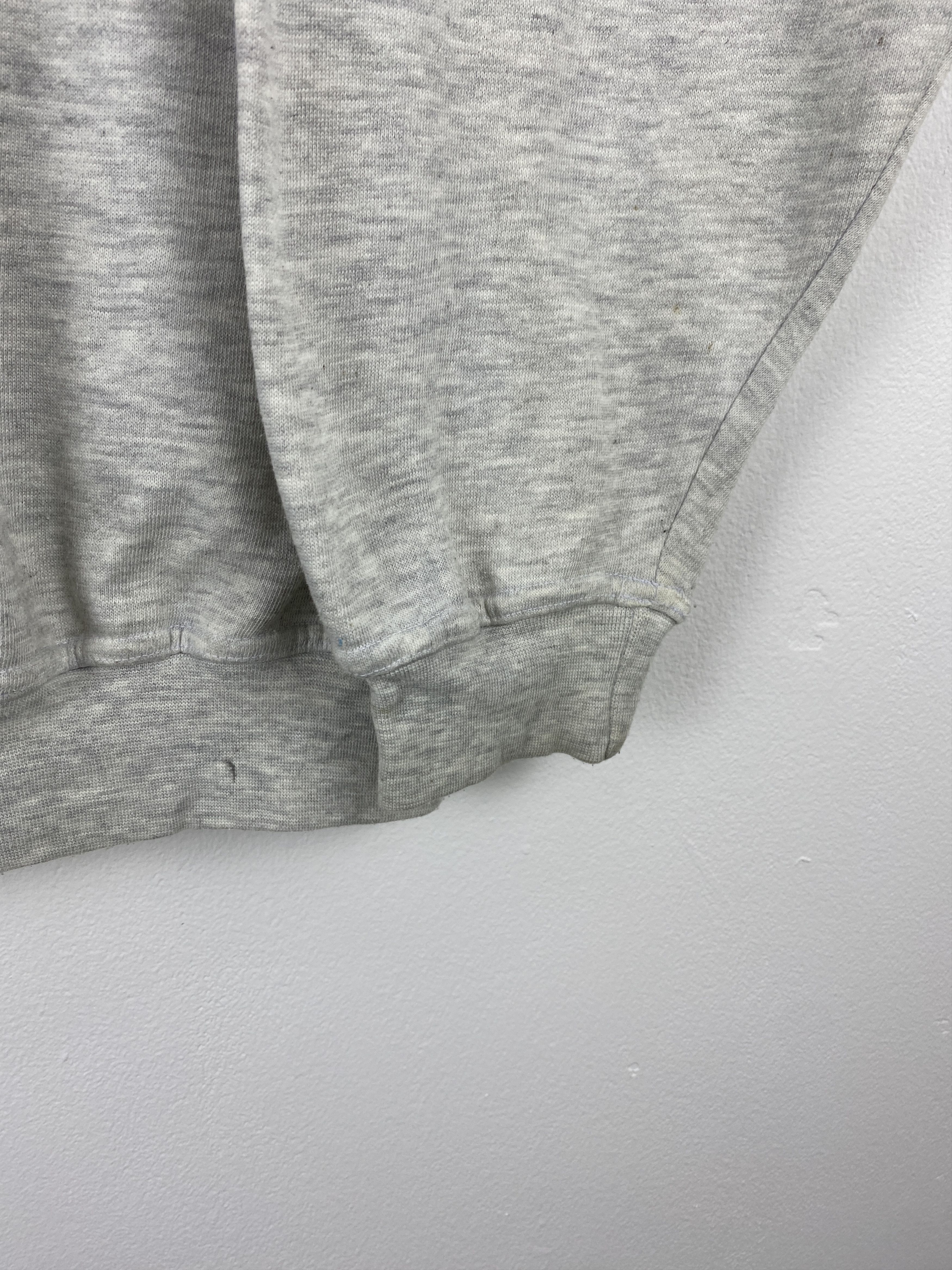 Fila Vintage 90s Fila Spell Out Central Logo Sweatshirt SH0546 Size US S / EU 44-46 / 1 - 6 Thumbnail