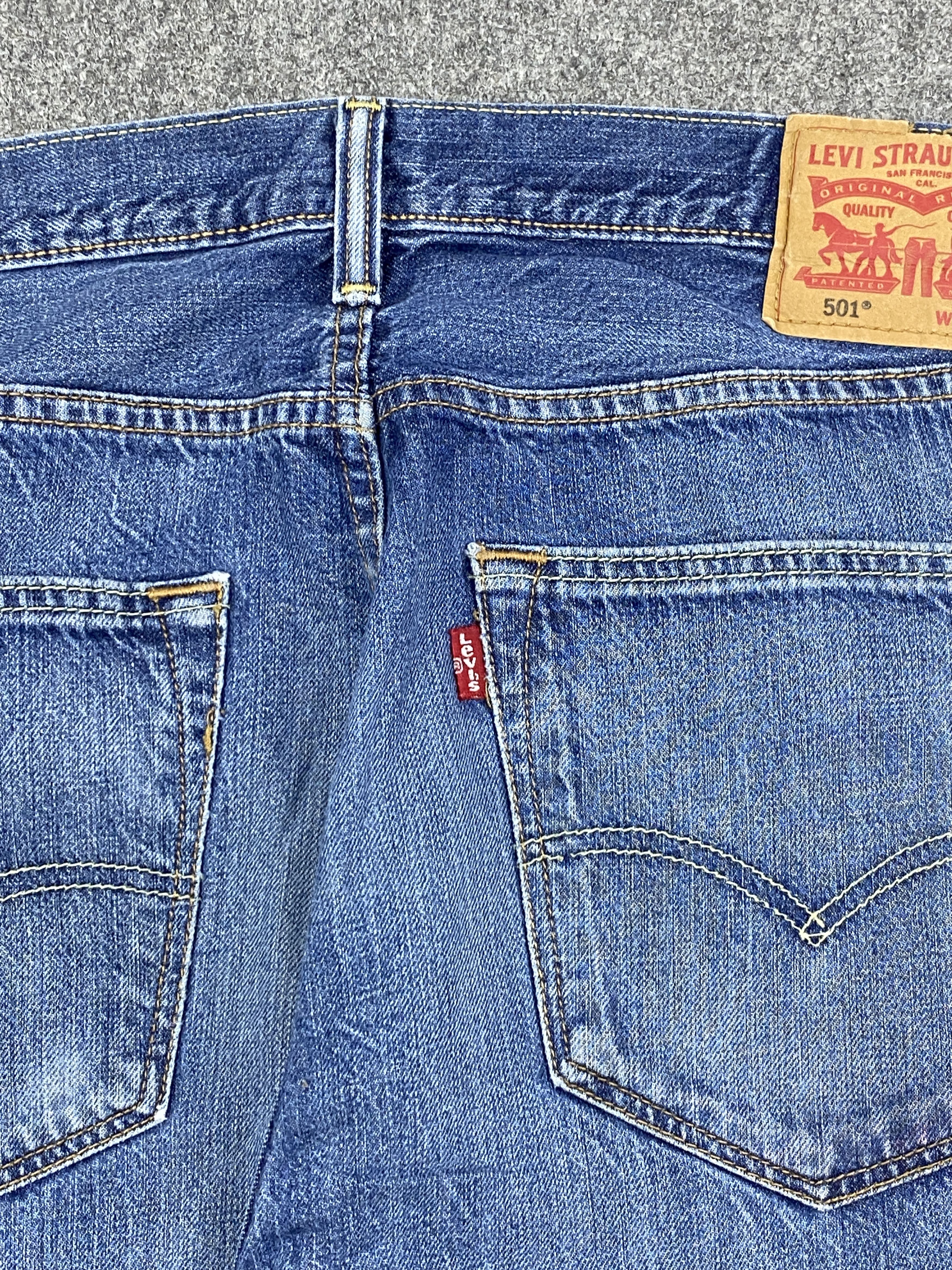 Levi's × Vintage Faded Blue Vintage Levis 501 Jeans Size US 36 / EU 52 - 6 Thumbnail