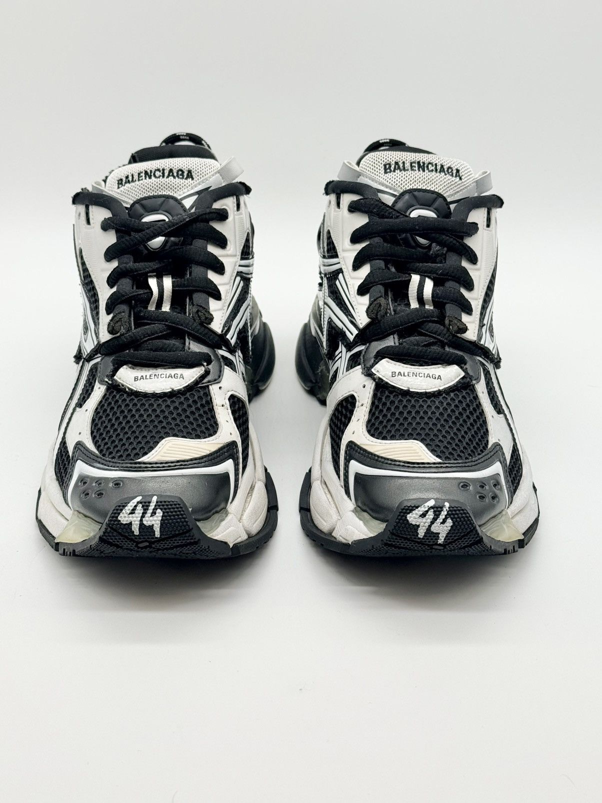 Balenciaga Size 11 - Balenciaga Runner Black White Size US 11 / EU 44 - 4 Thumbnail