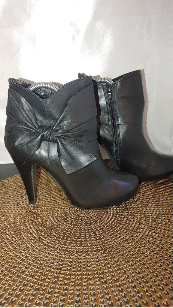 Gianni Valentino Gianni Bini Leather Booties Size 8.5M Size US 8.5 / IT 38.5 - 3 Thumbnail