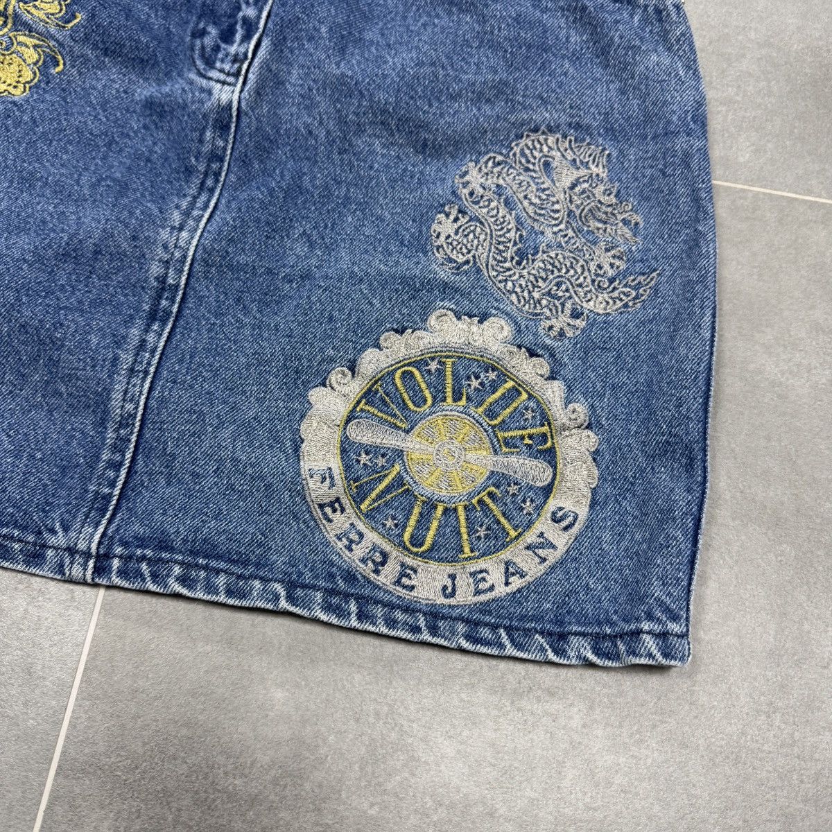 Ferre × Vintage Vintage Ferre Jeans Embroidered Logo Denim Skirt Size M Size 34" / US 12 / IT 48 - 4 Thumbnail