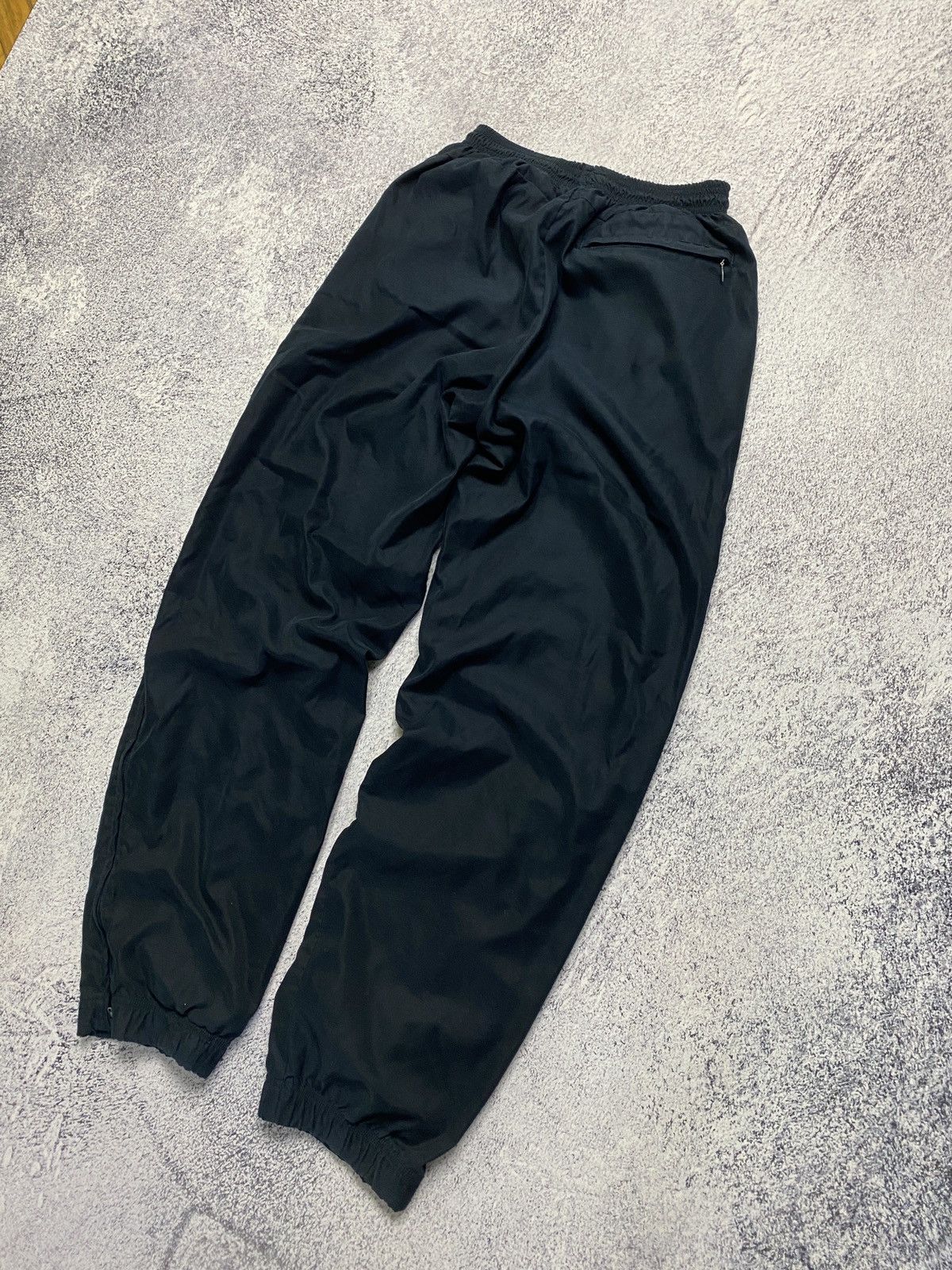 Nike Y2K Nike Vintage Nylon Track Pants Baggy Drill Mini Swoosh Size US 30 / EU 46 - 13 Thumbnail