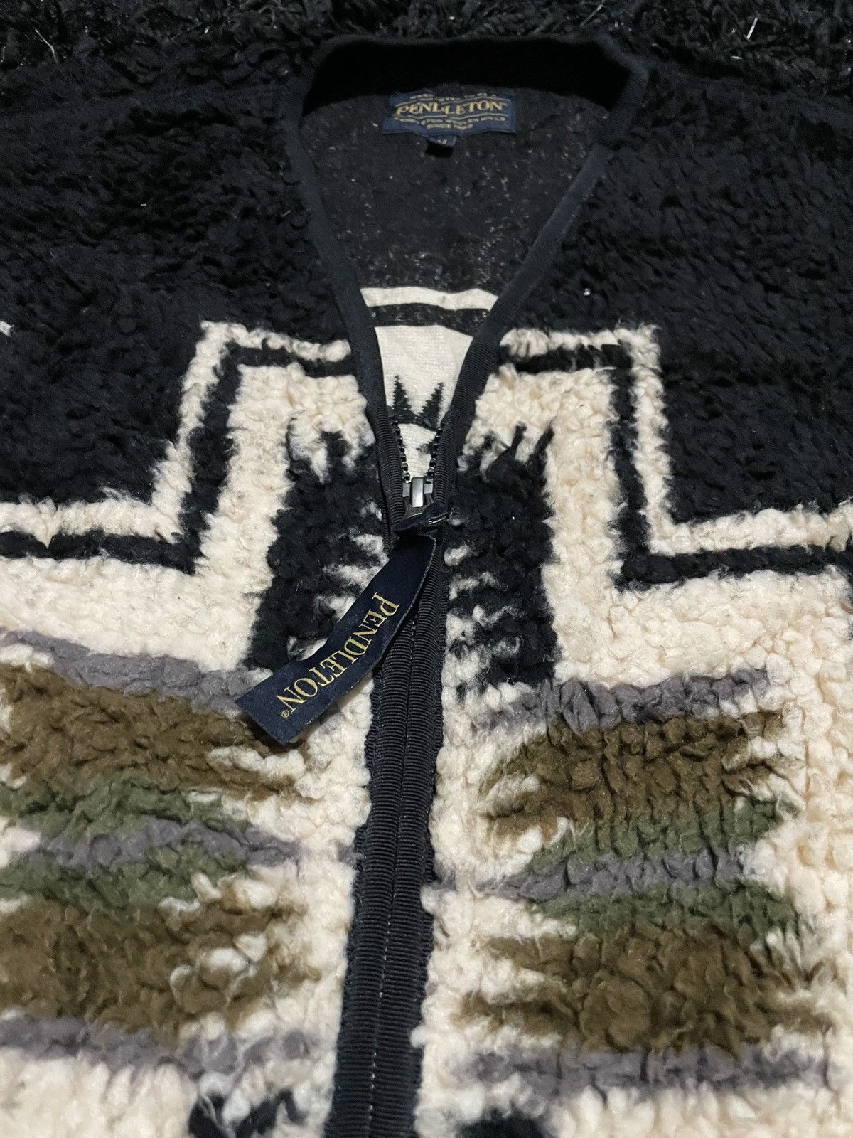 Beams Japan × Native × Pendleton Pendleton X Beams Japan American Native Design Psychedelic M Size US M / EU 48-50 / 2 - 4 Thumbnail