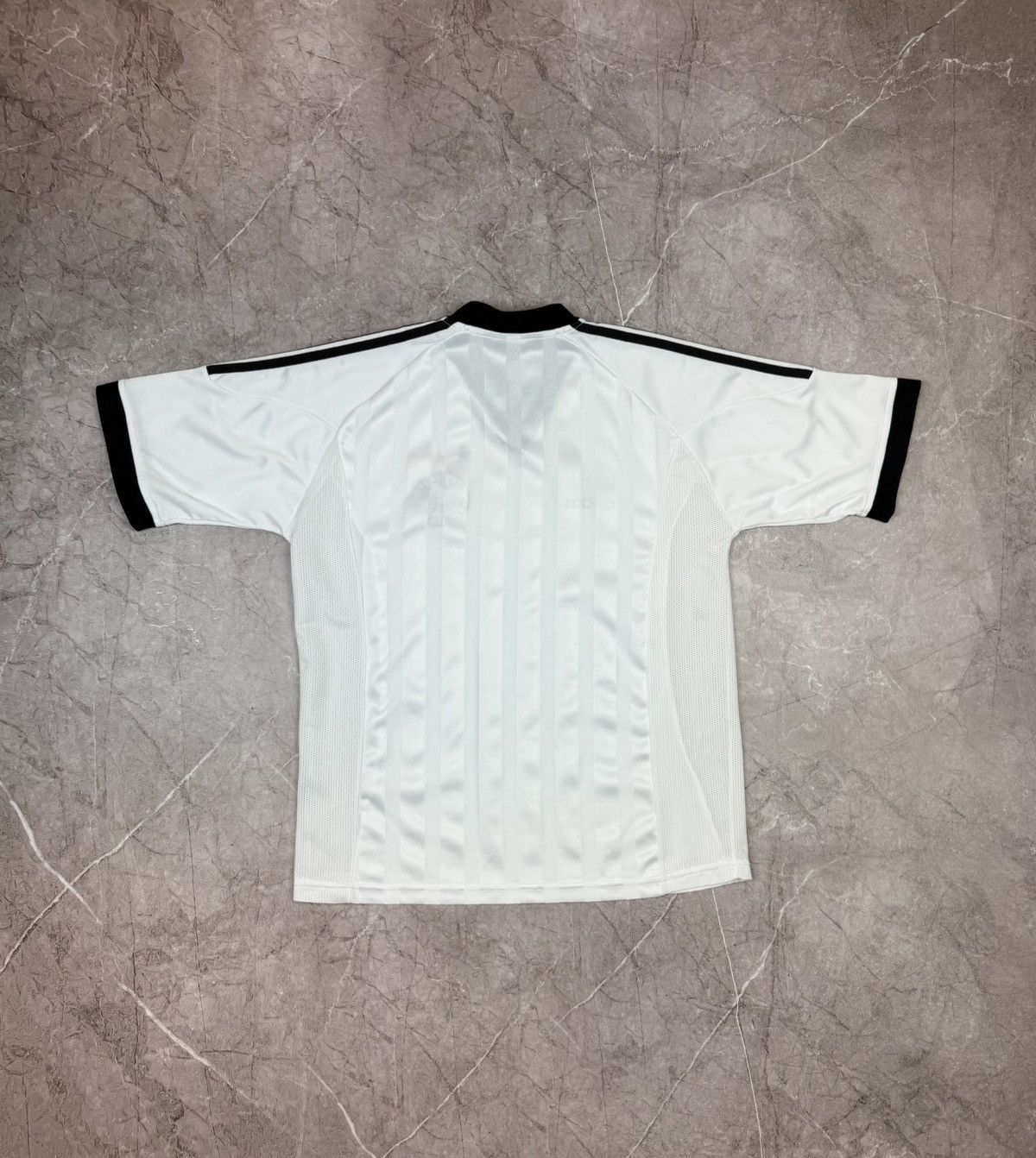 Adidas Adidas Germany 2002/2003 Football Jersey Vintage Block core Size US S / EU 44-46 / 1 - 2 Thumbnail