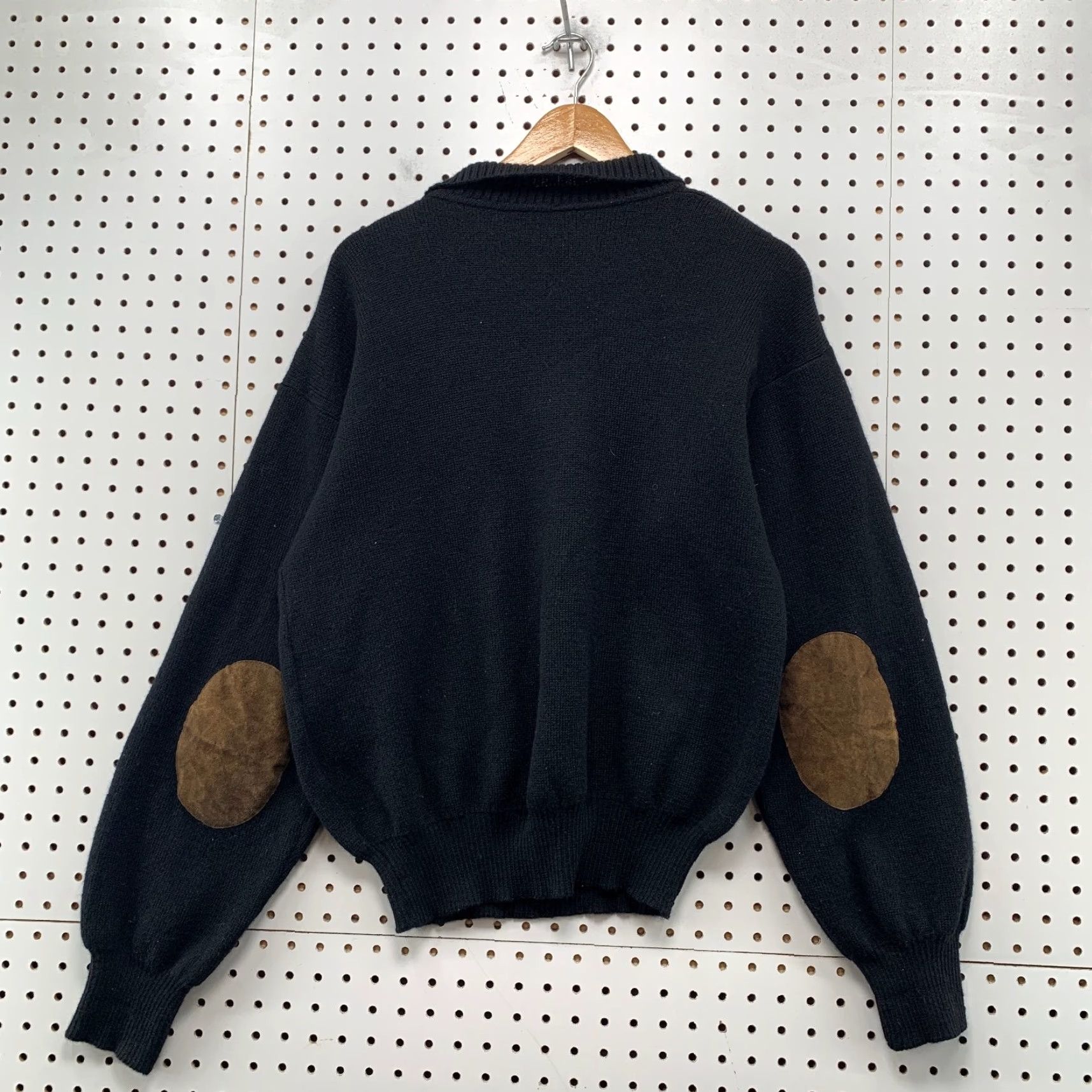 Vintage Vintage Tricots St Raphael Wool Sweater Mens Large Black Collared Leather Elbow Size US L / EU 52-54 / 3 - 2 Thumbnail
