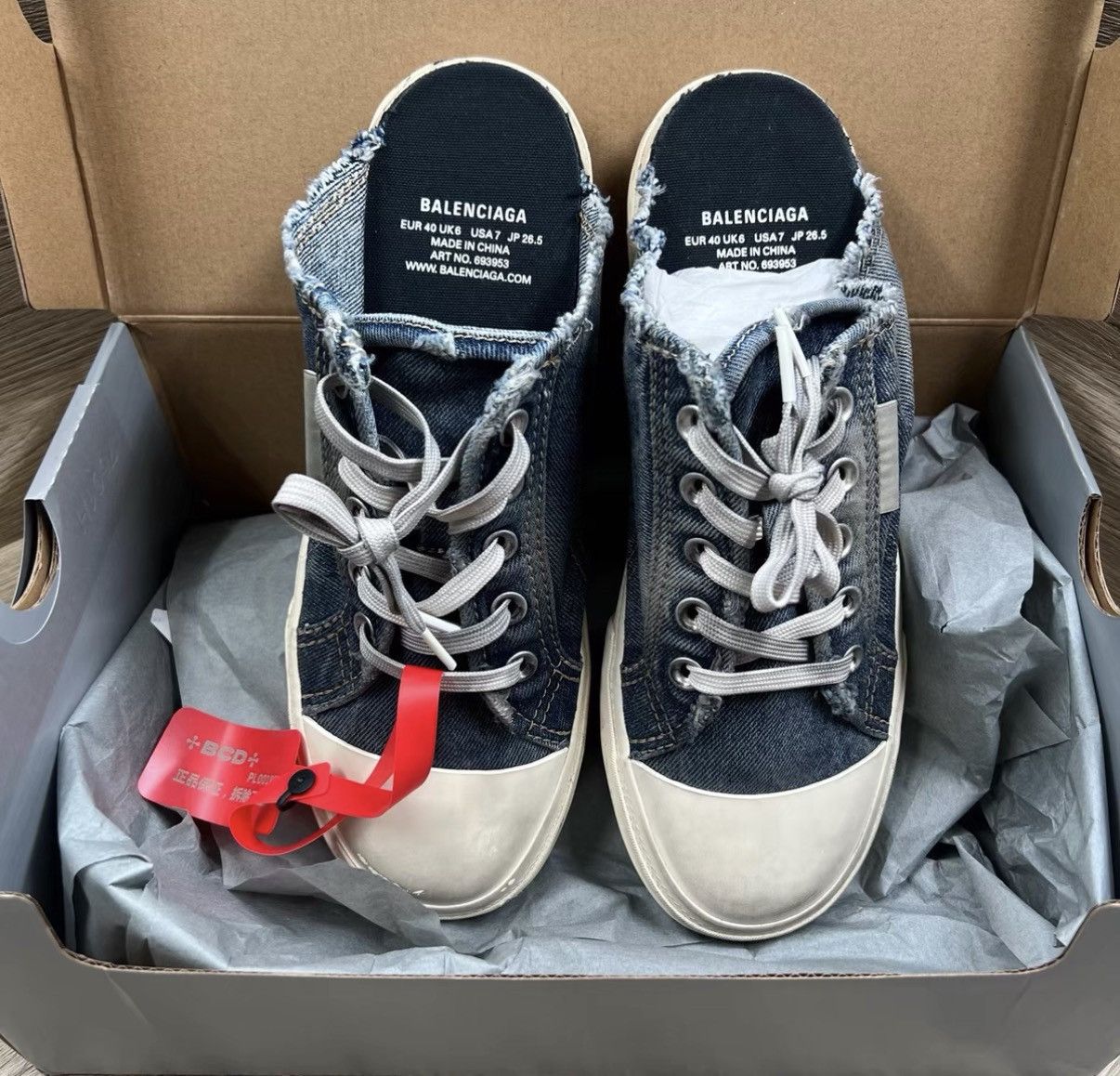 Balenciaga Balenciaga Paris Denim Mule Slides J41 Size US 7 / IT 37 - 7 Thumbnail