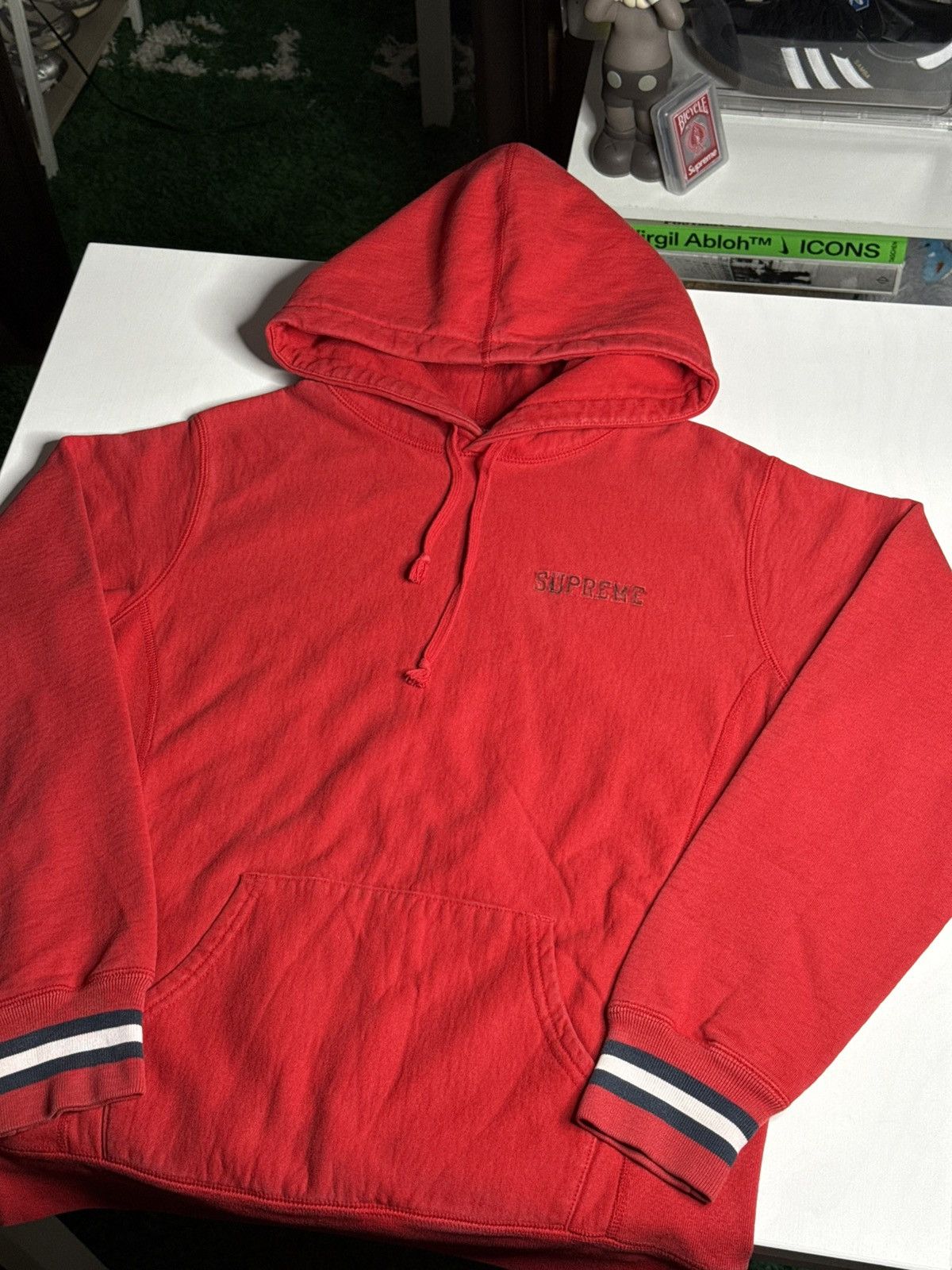 Supreme Supreme Scribble Logo Sweatshirt “Red” [M] PREOWNED Size US M / EU 48-50 / 2 - 1 Thumbnail