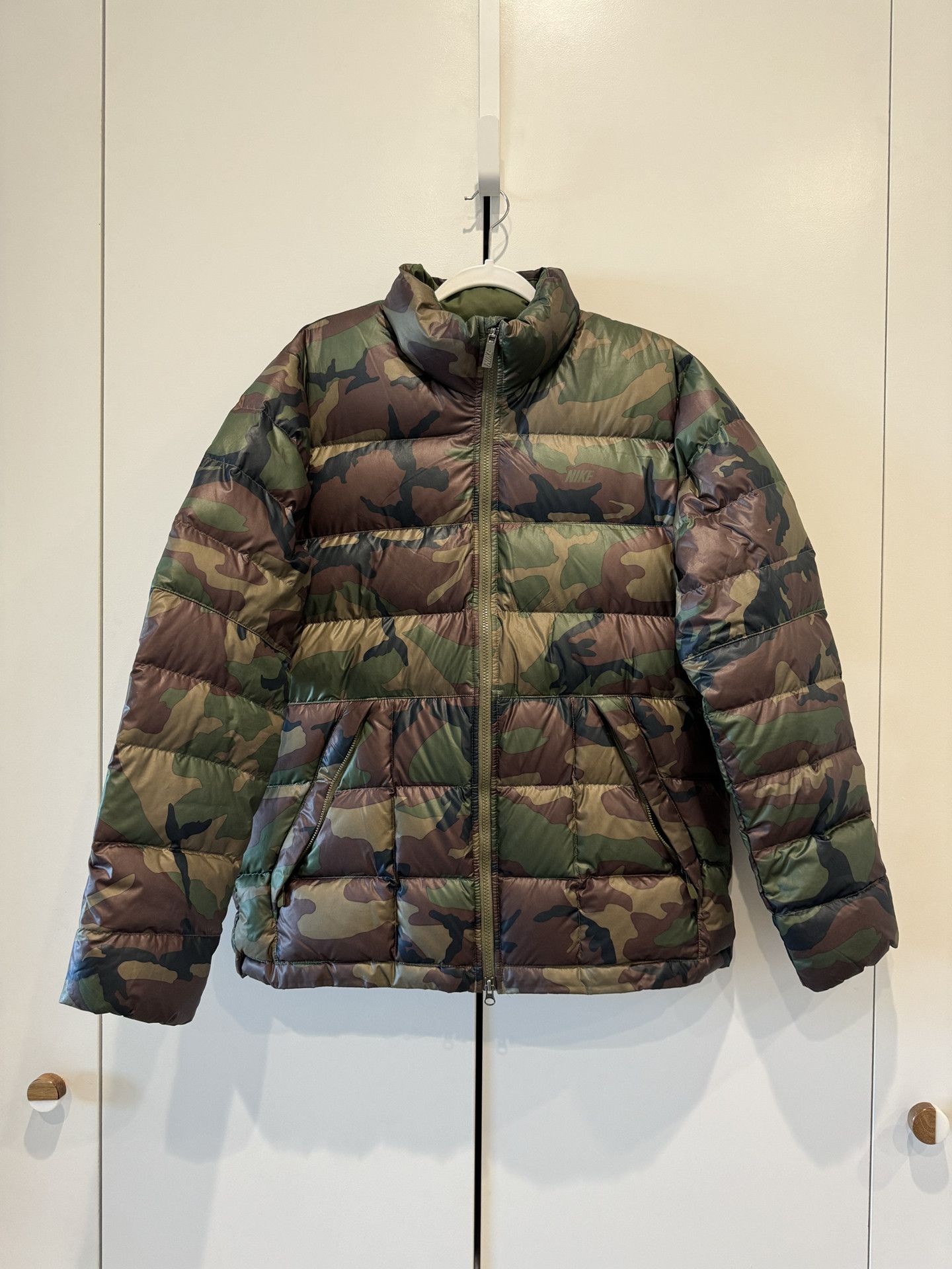 Nike Nike Puffer Camo Jacket Size US L / EU 52-54 / 3 - 1 Thumbnail