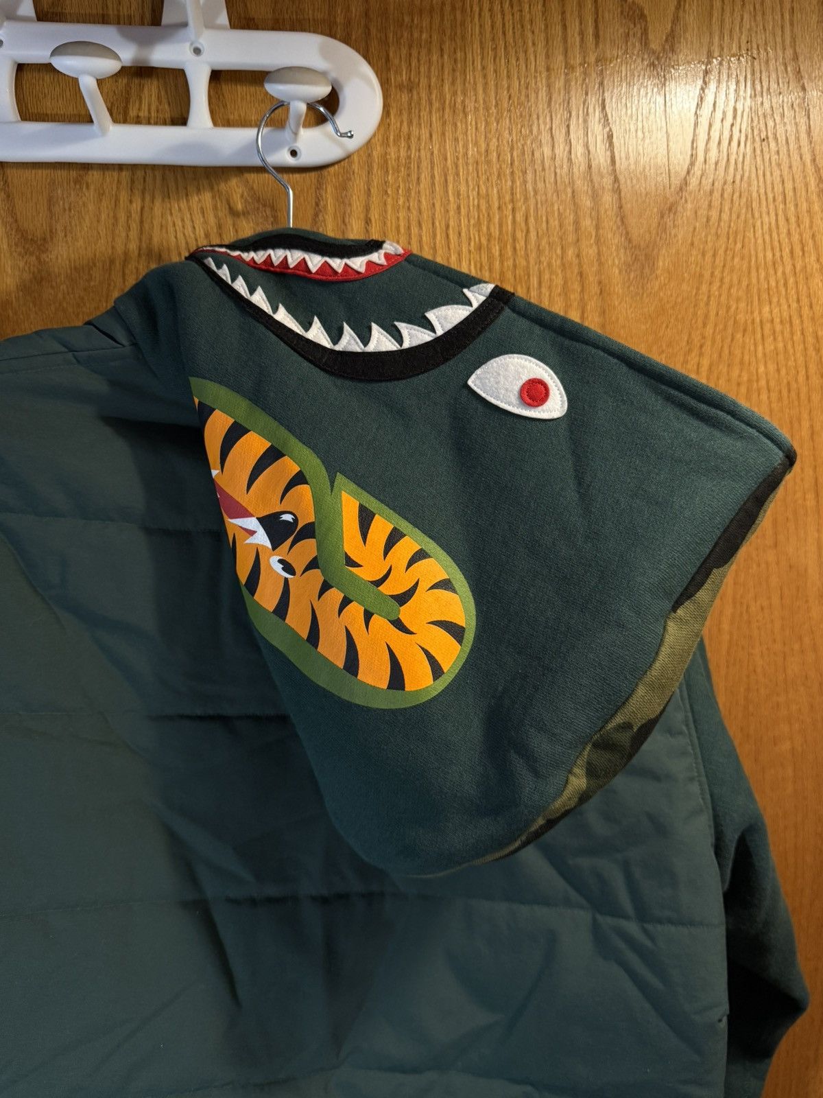 Bape Bape shark coat Jacket/ Hoodie green Size US L / EU 52-54 / 3 - 4 Thumbnail