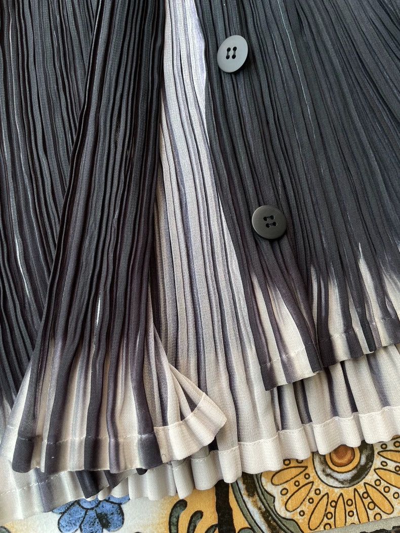 Issey Miyake Issey Miyake size:3 Black pleated long-sleeved cardigan Size S / US 4 / IT 40 - 6 Thumbnail