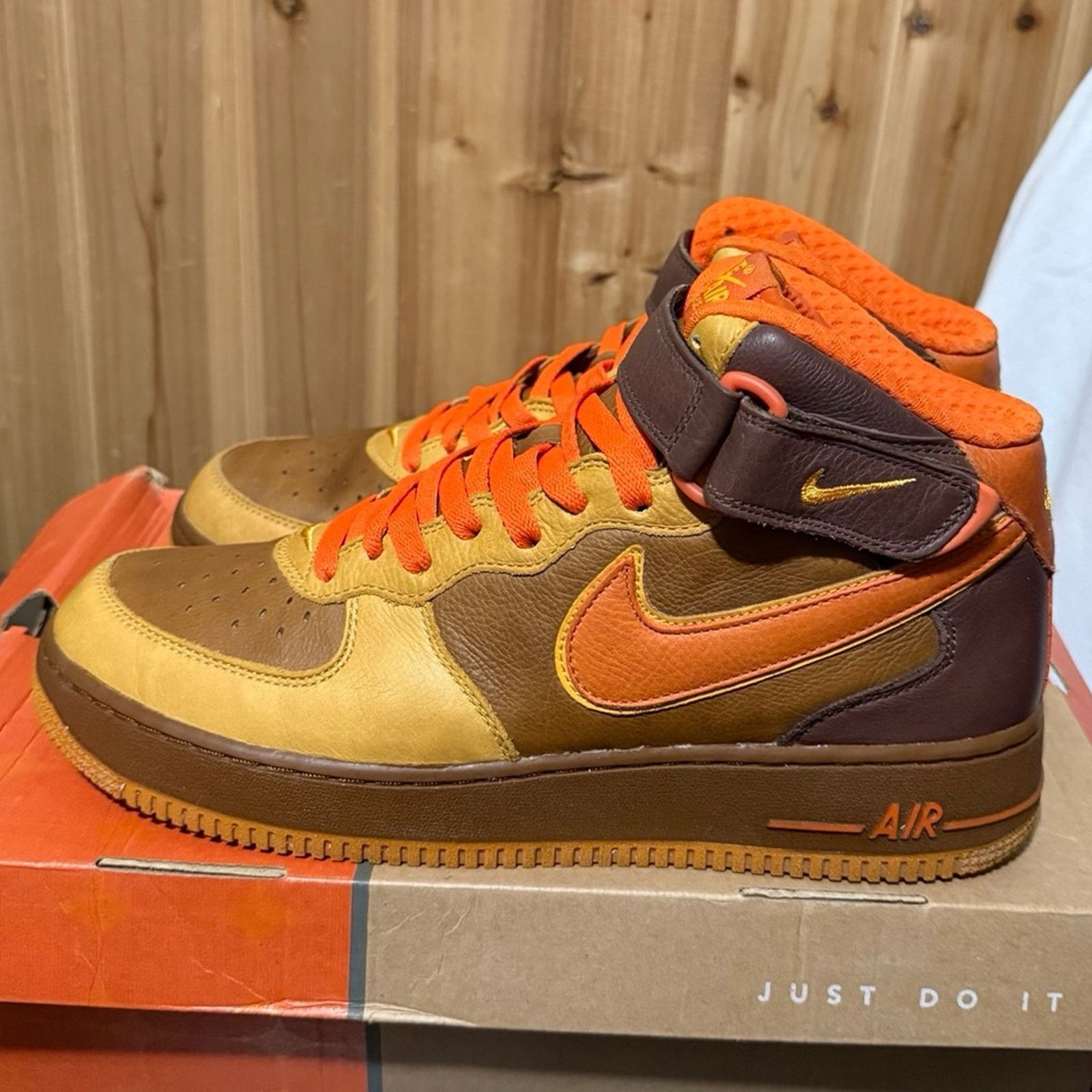Nike 2006 Nike Air Force 1 Mid Premium QK Thanksgiving Size US 10.5 / EU 43-44 - 2 Thumbnail