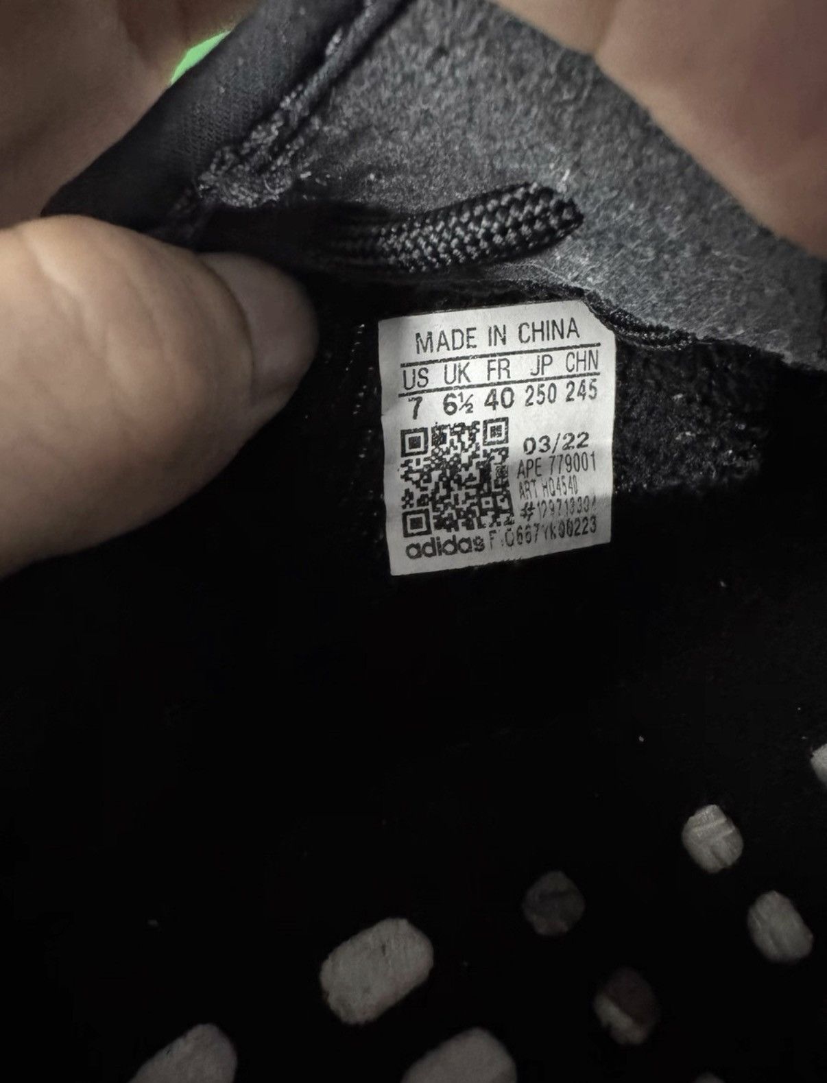 Adidas Adidas Yeezy 350 Onyx HQ4540 K37 Size US 7 / EU 40 - 7 Thumbnail