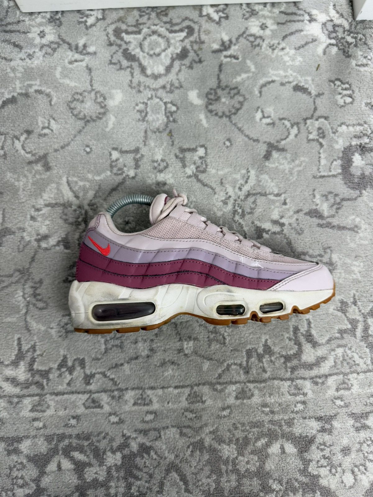 Nike × Vintage Nike Air max 95 barely rose hot punch pink US 6.5 gorpcore Size US 6.5 / IT 36.5 - 4 Thumbnail