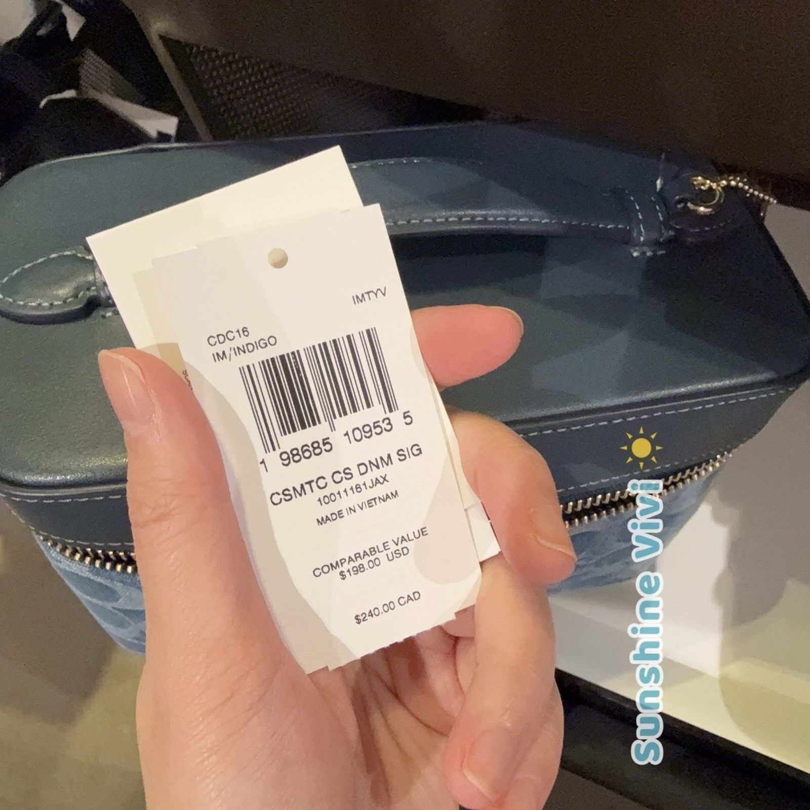 Coach NWT Coach CDC16 Cosmetic Case Signature Denim Gold/Indigo Size ONE SIZE - 8 Thumbnail