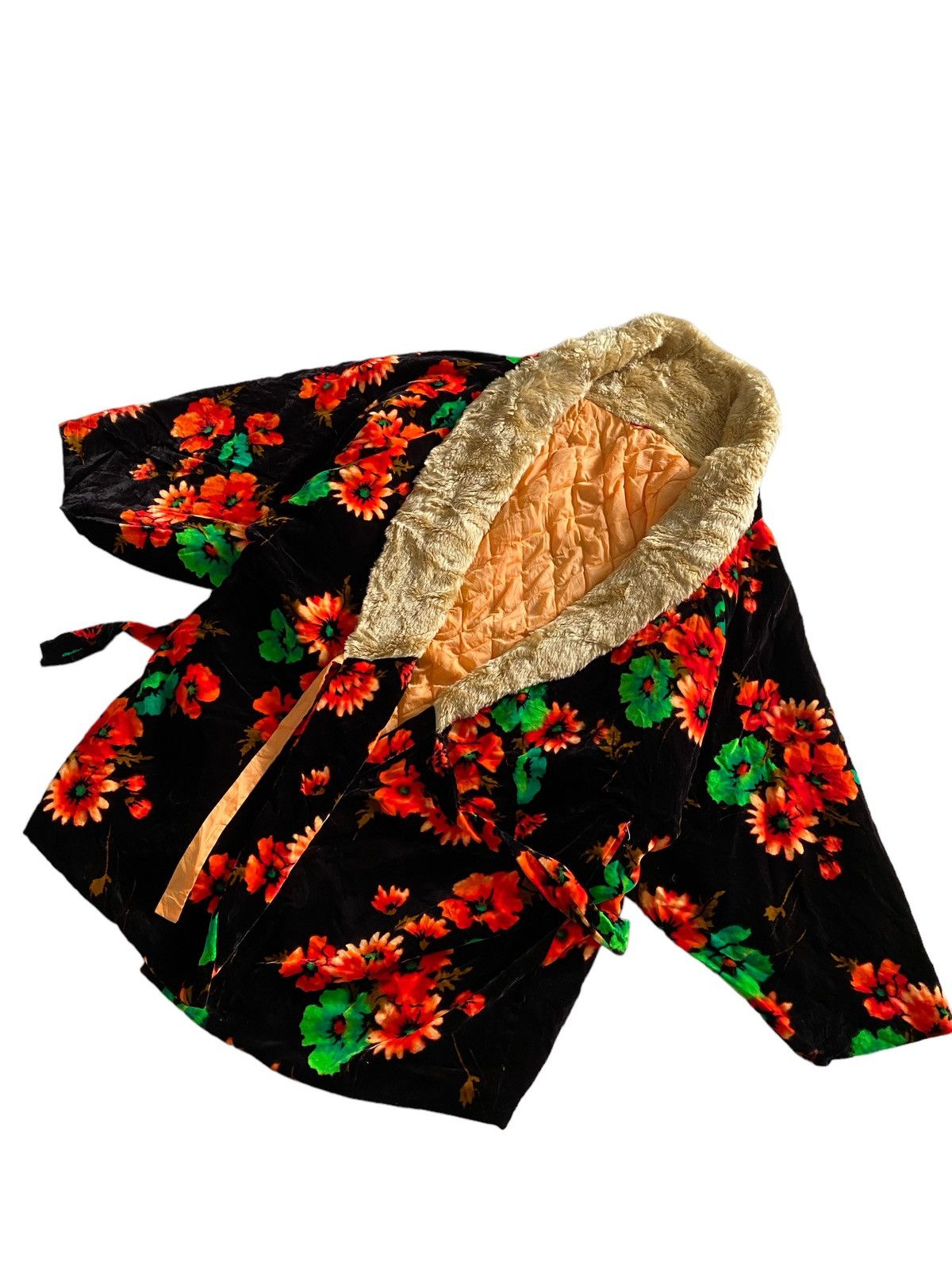 Japanese Brand Vintage kimono velvet Flower Motive Japan Oversized Jacket Size US XL / EU 56 / 4 - 1 Thumbnail