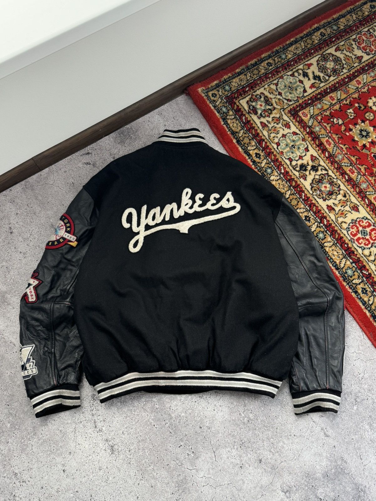 G-III Archive New York Yankees Jay Z Varsity Bomber XL Jacket Size US XL / EU 56 / 4 - 14 Thumbnail