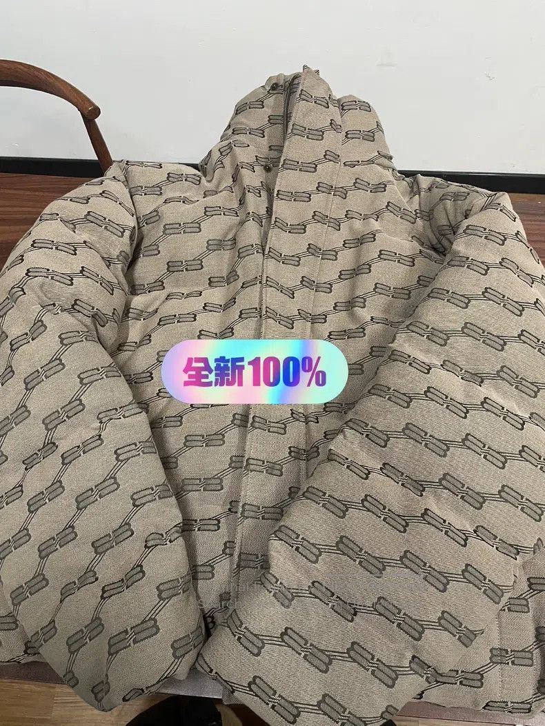 Balenciaga Balenciaga Full Print Puffer Jacket Size US M / EU 48-50 / 2 - 1 Thumbnail