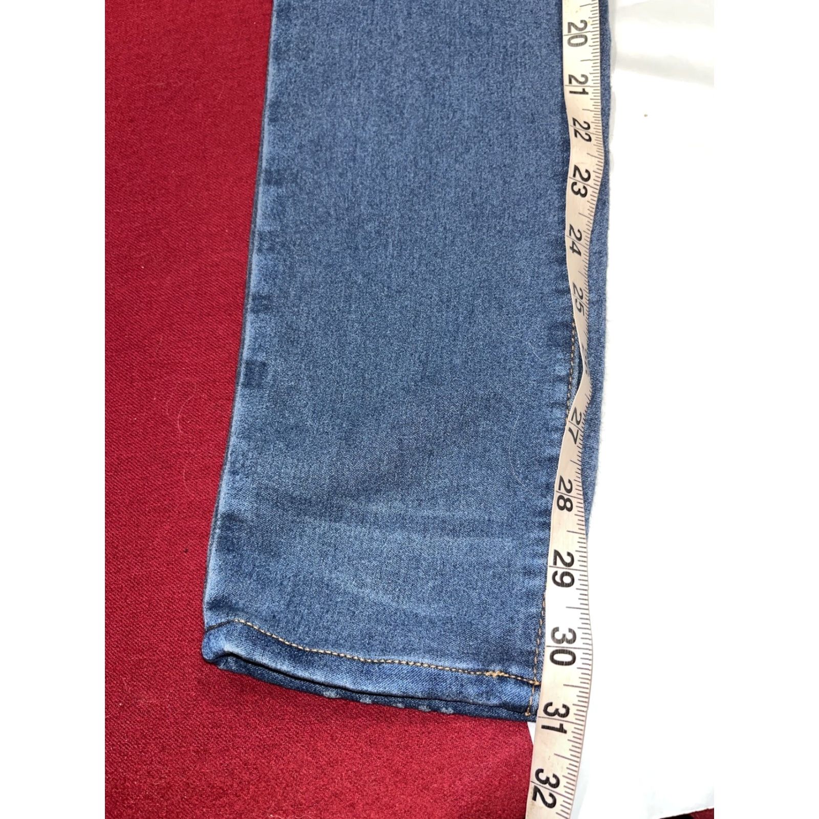 Vintage Dittos Jeans Slim Women 28 Light Wash Back Pockets Rayon Polyester ZIP Soft Stretchy Zip Jeans Women’s Size 28" / US 6 / IT 42 - 3 Thumbnail
