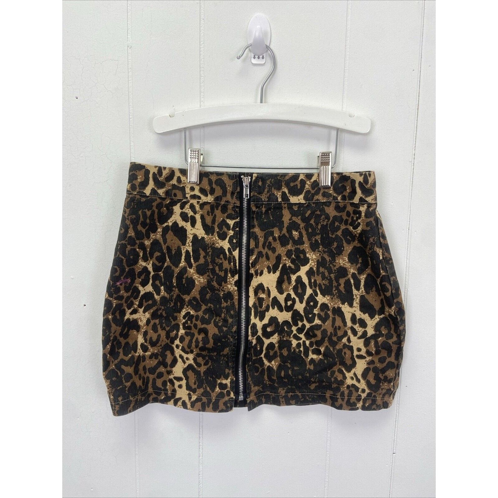 Vintage Cheetah Leopard Zip Front Ladies Size Medium Mini Skirt Size 26" / US 2 / IT 38 - 1 Thumbnail