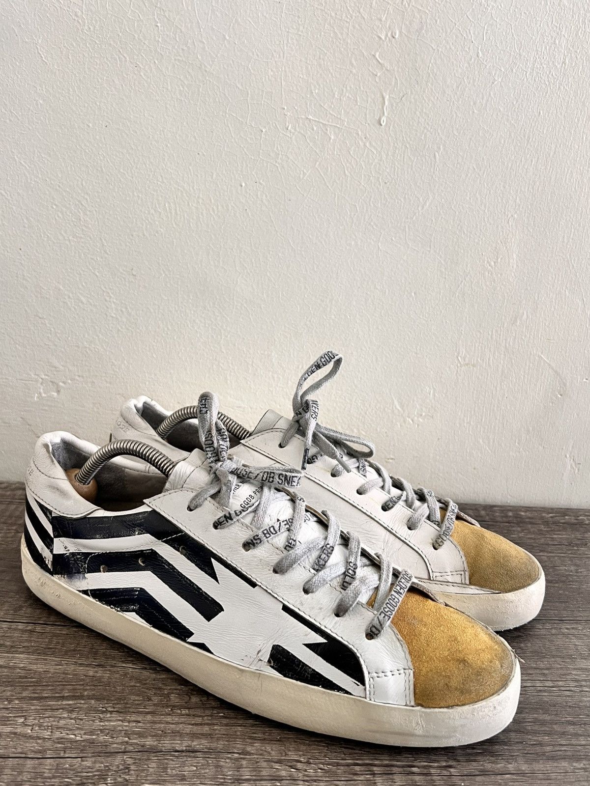 Golden Goose Superstar Sneakers Size US 10 / EU 43 - 1 Thumbnail