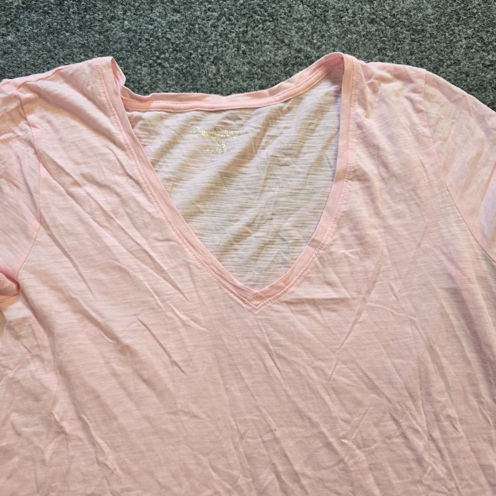 Lilly Pulitzer Lilly Pulitzer Top Women XS Pink Slub Knit Pima Cotton Short Sleeve Casual V-Neck Lightweight Basic Size XS / US 0-2 / IT 36-38 - 2 Thumbnail
