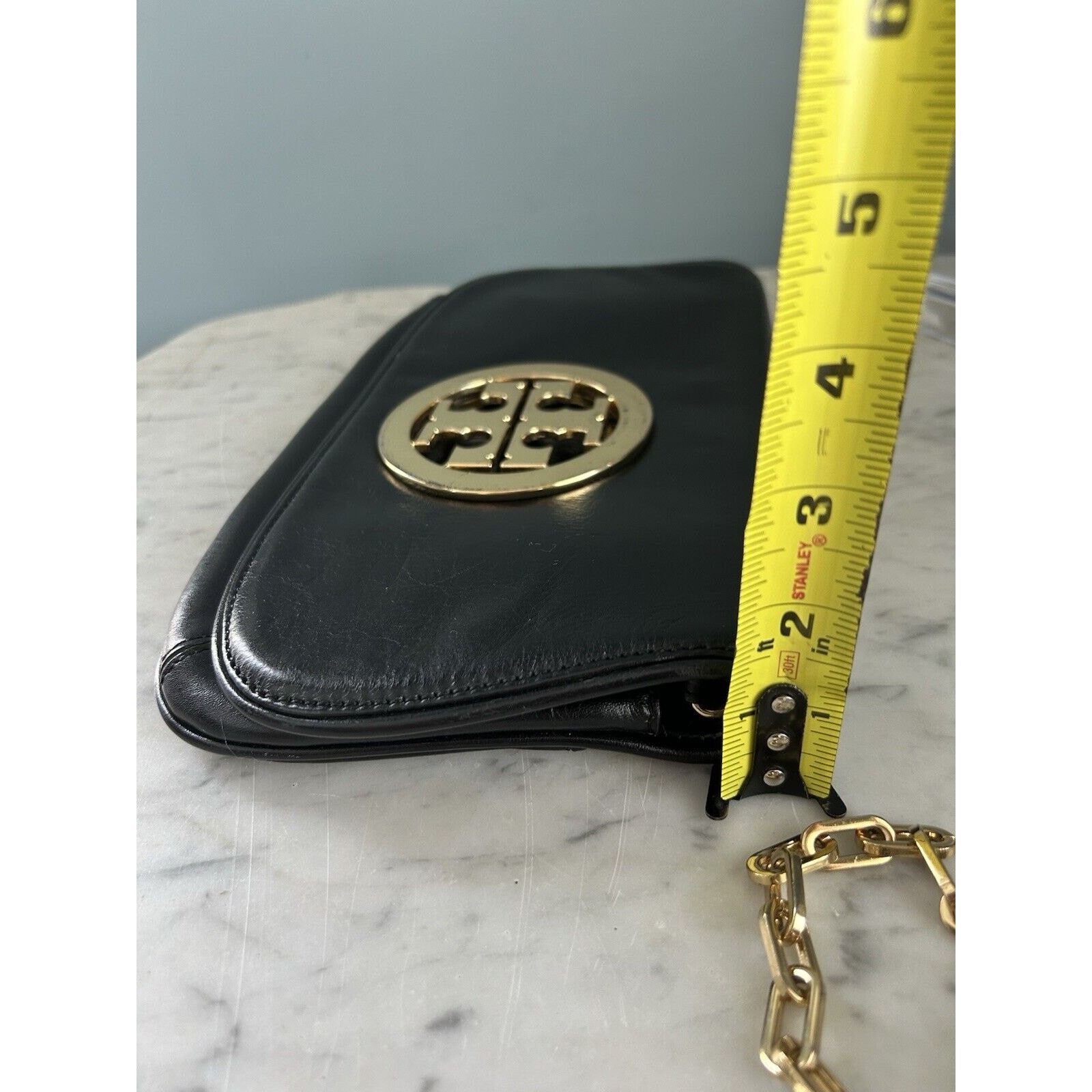 Tory Burch Tory Burch Reva Black Leather Crossbody Clutch Purse Bag Size ONE SIZE - 21 Thumbnail